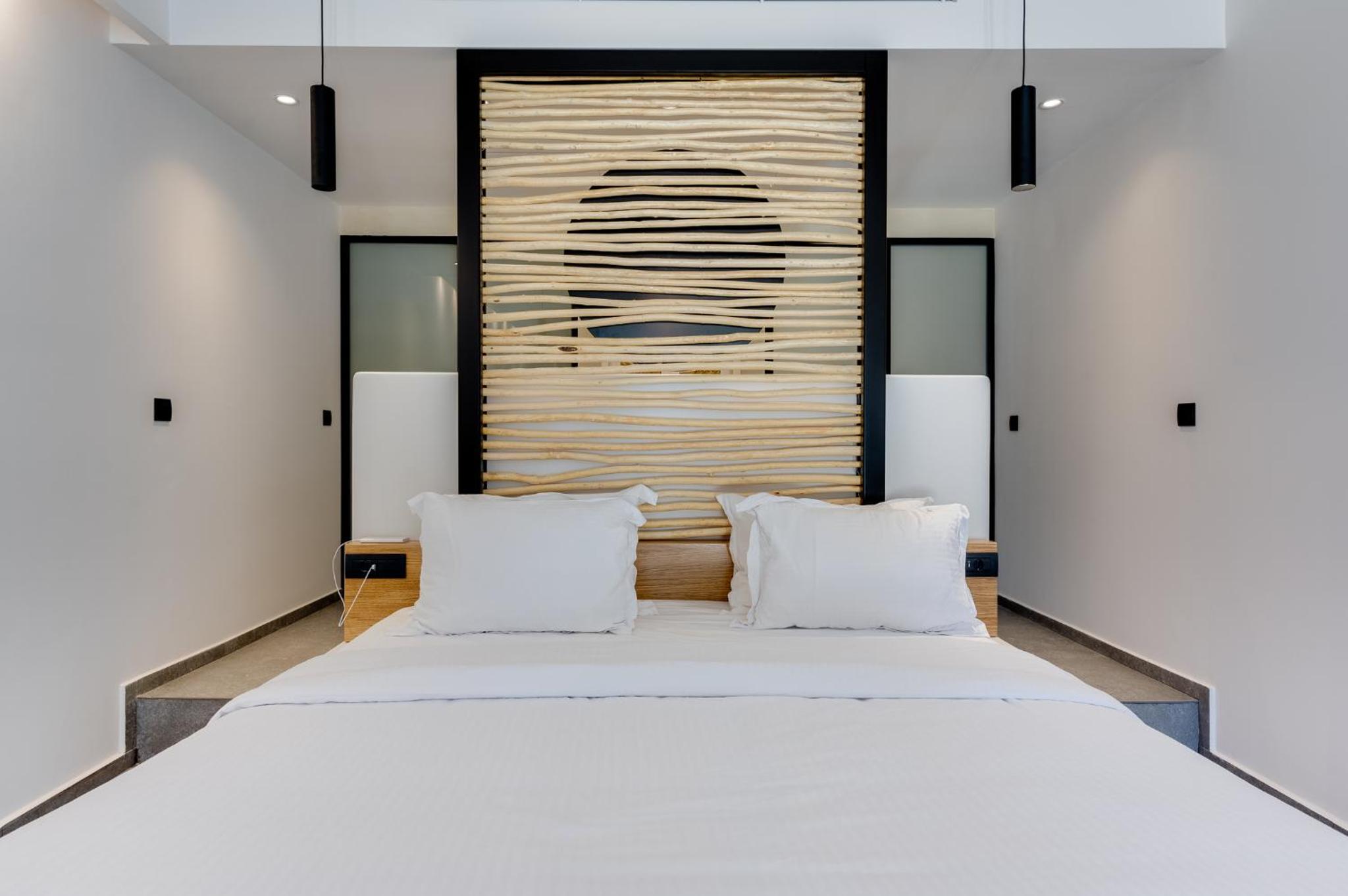 Junior Suite with Pool View & Garden View