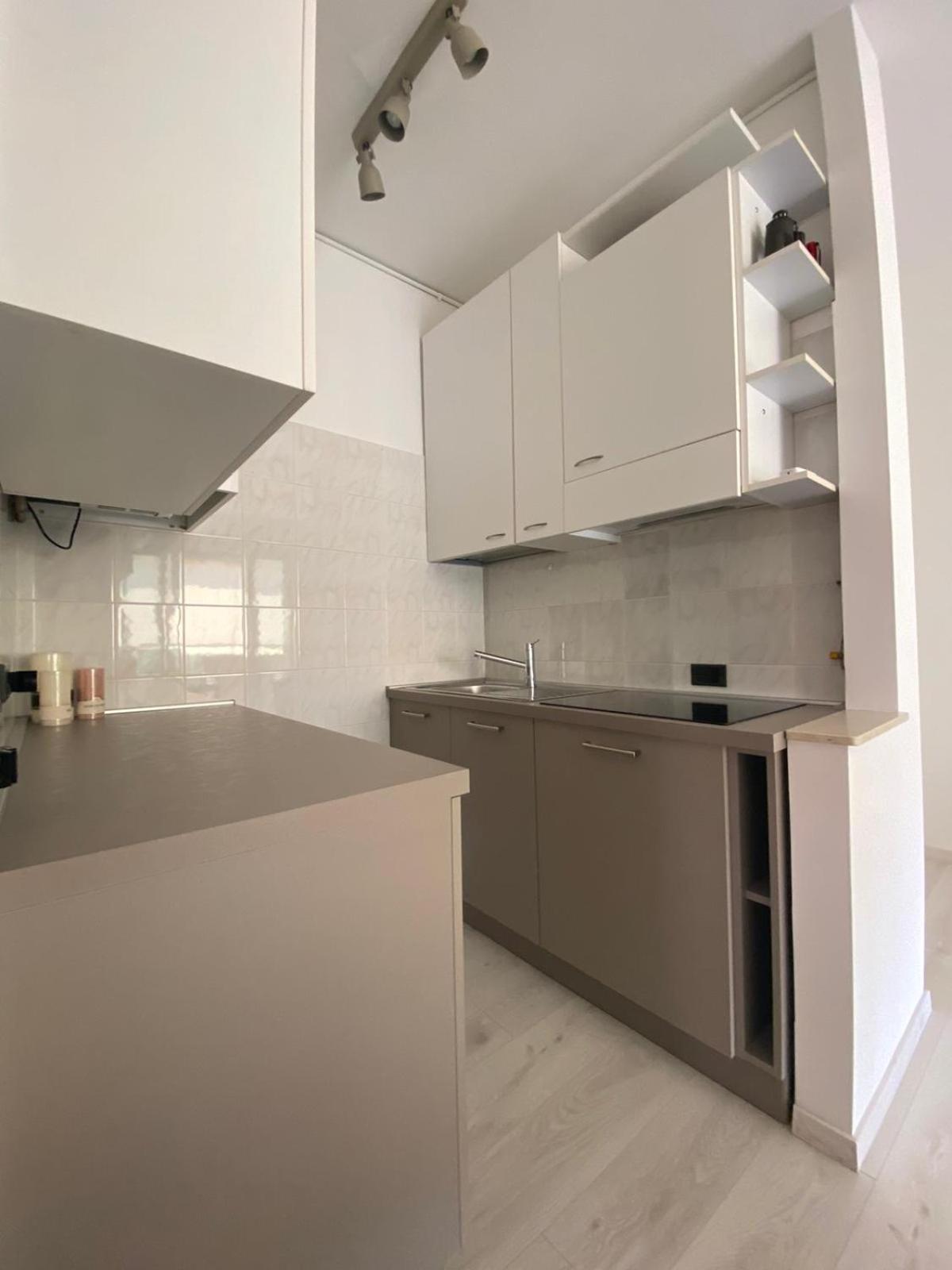 Apartment with Terrace photo 2