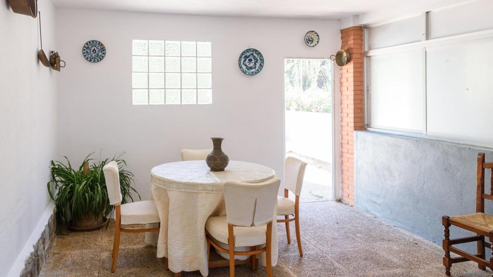Villa de Tres Habitaciones