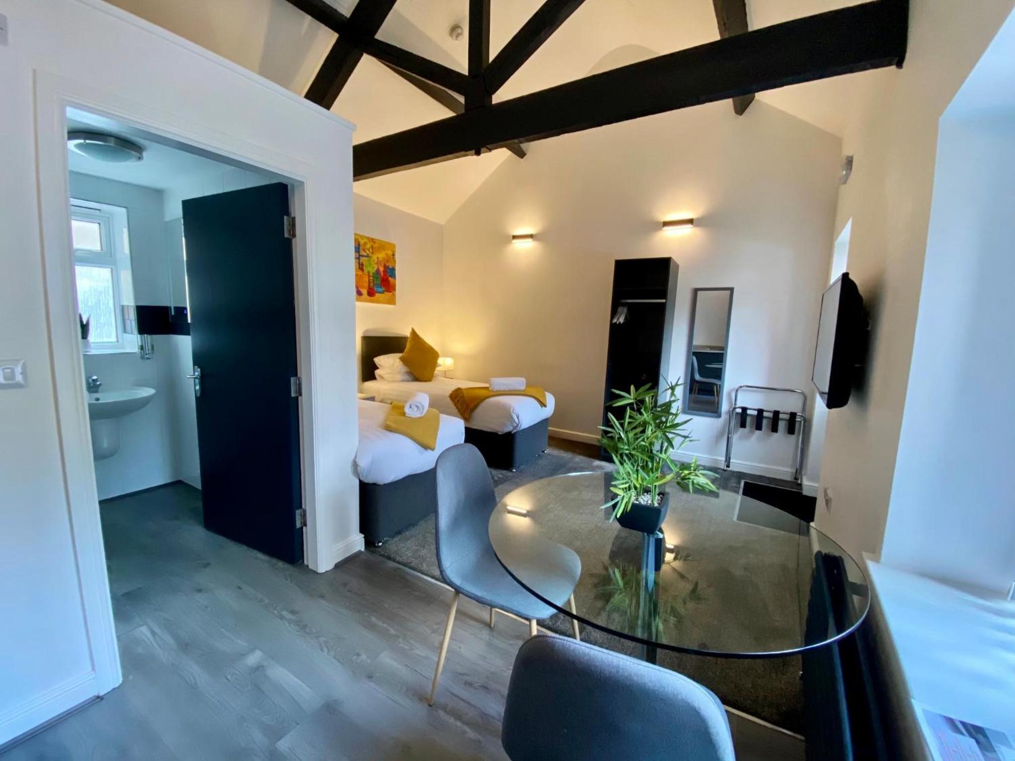 Deluxe Double/Twin Studio