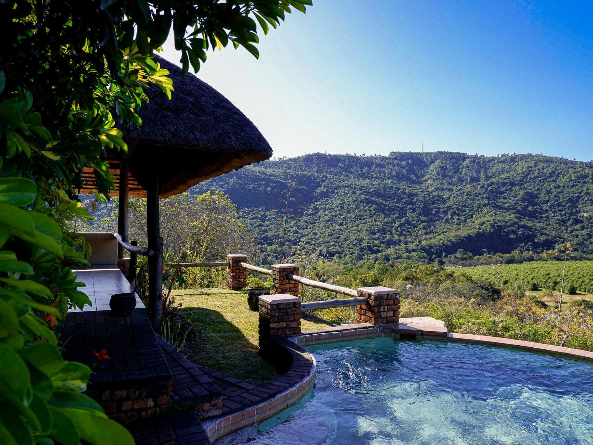 Deluxe Family Suite with Private Pool photo 2