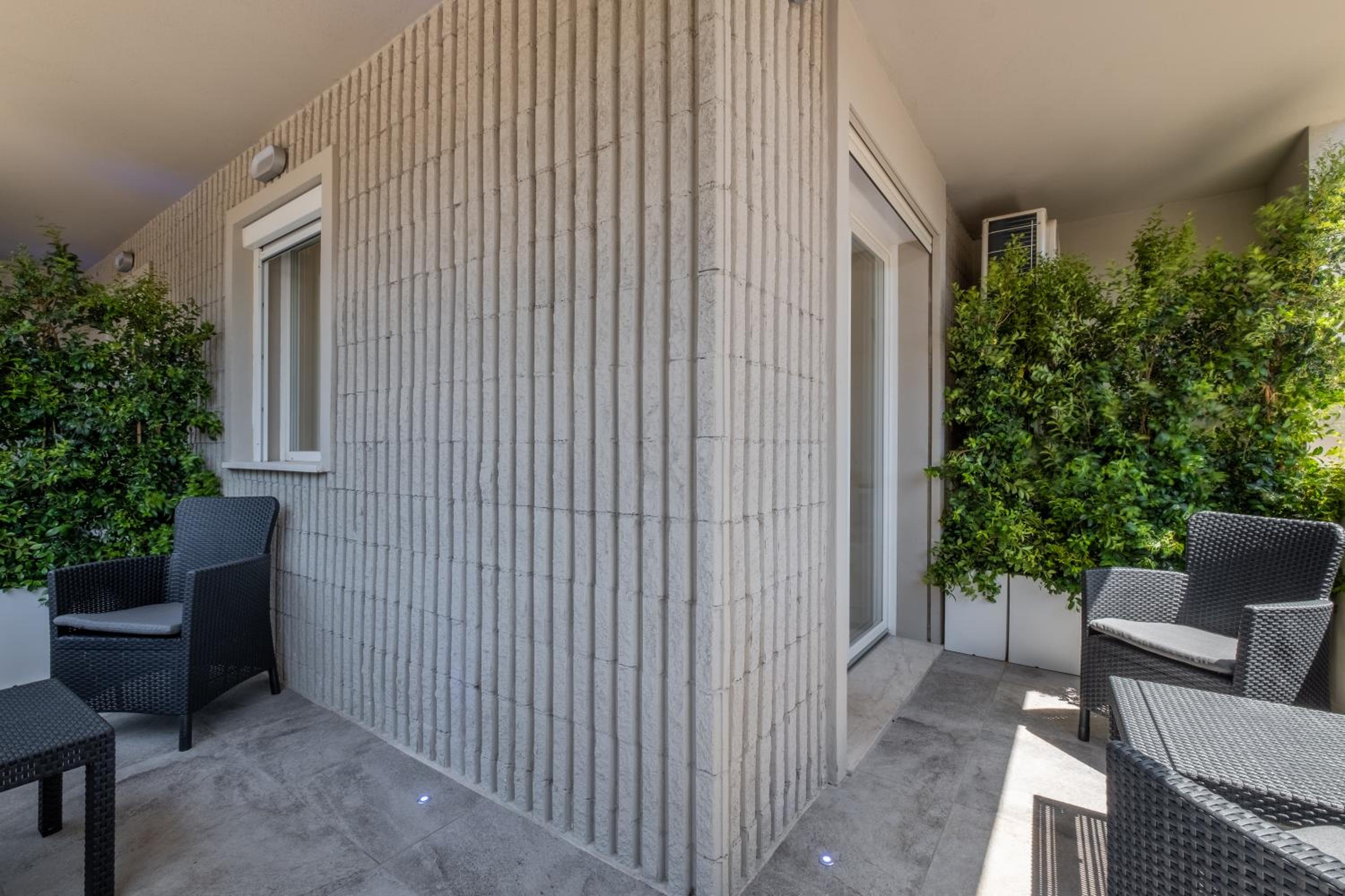 Triple Room with Private Bathroom - Photo 28