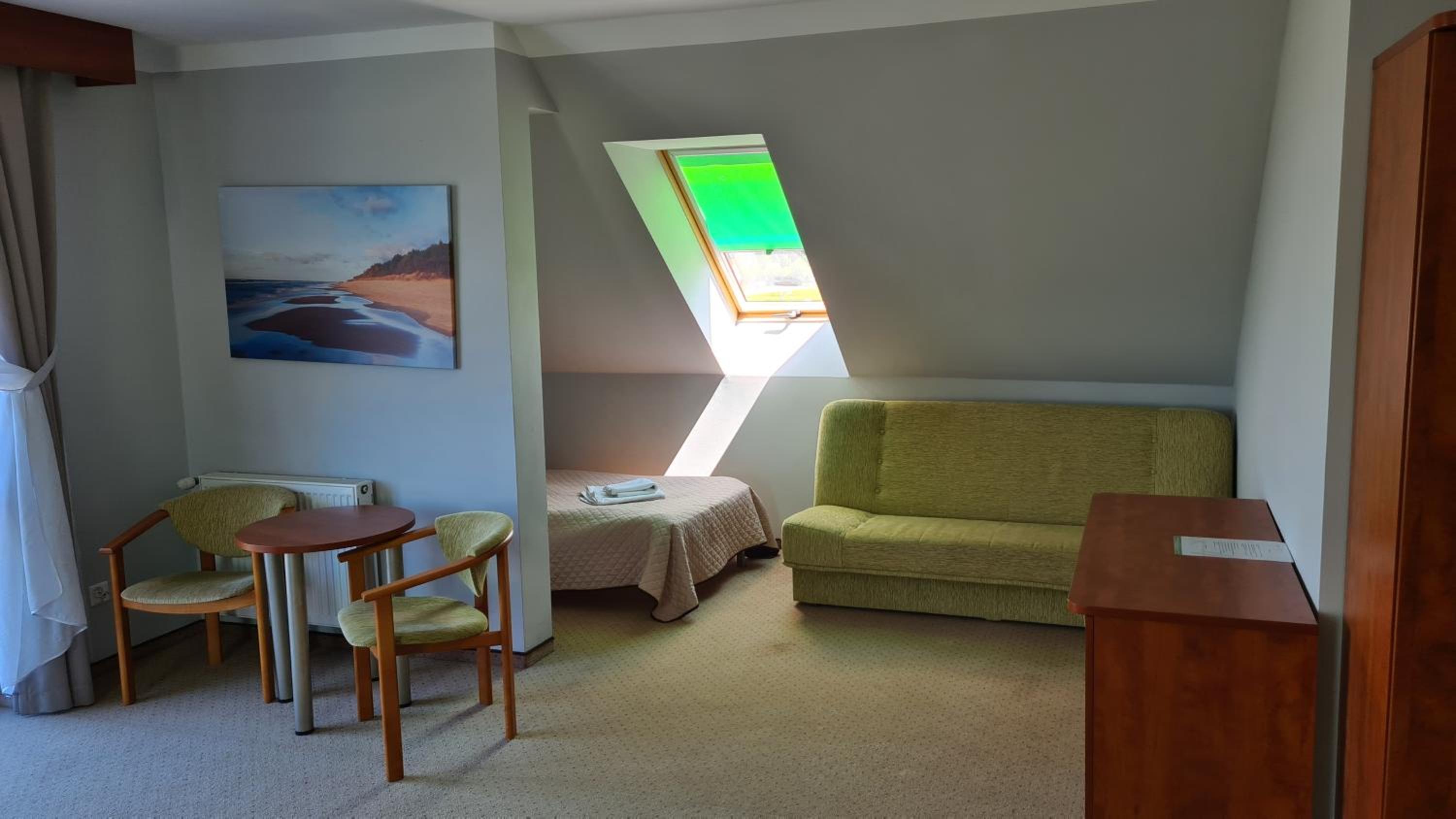 Quadruple Room with Sea View - Photo 4