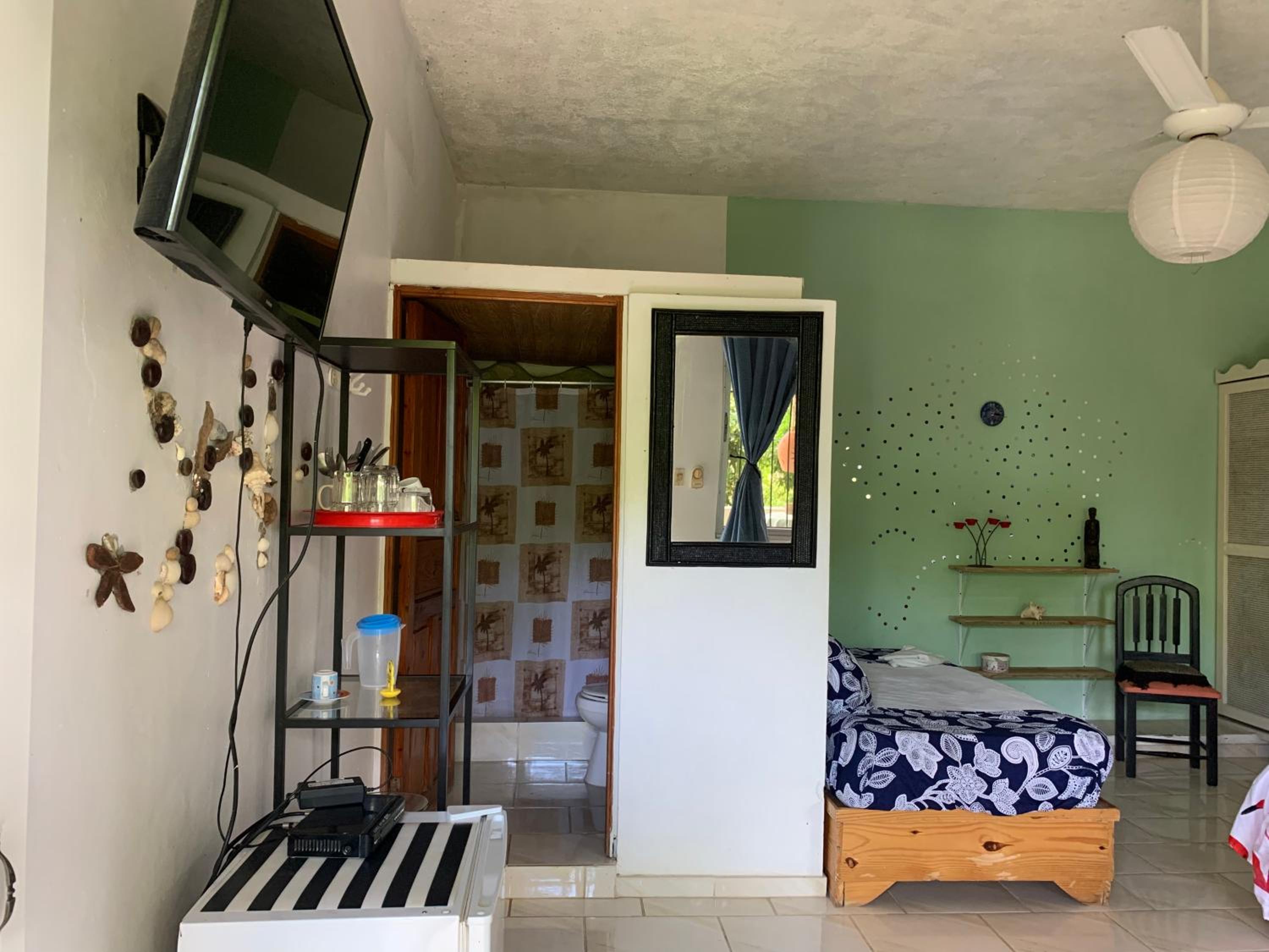 Budget Double Room photo 2