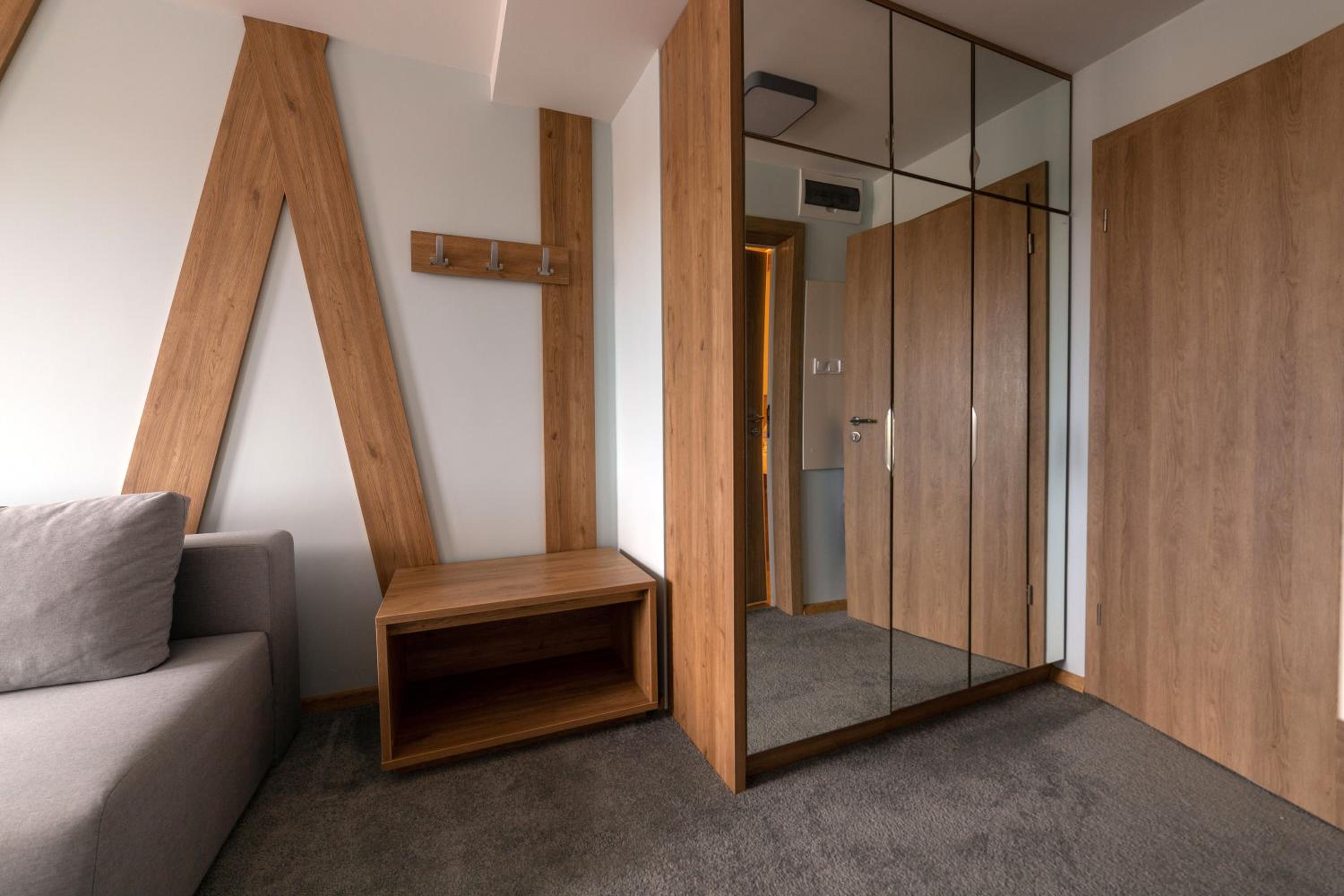 One-Bedroom Apartment - Photo 1