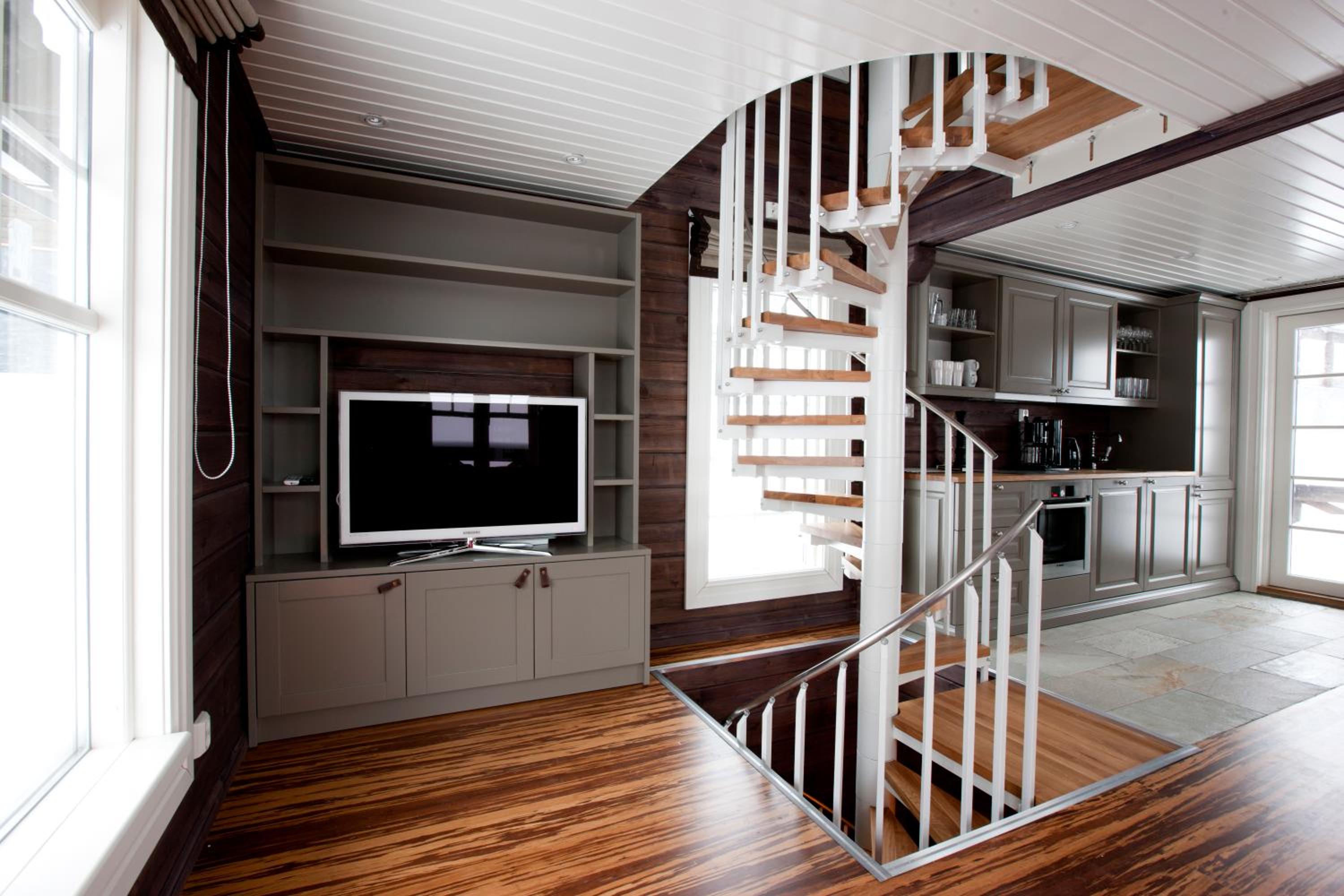 Three-Bedroom Apartment - Photo 15
