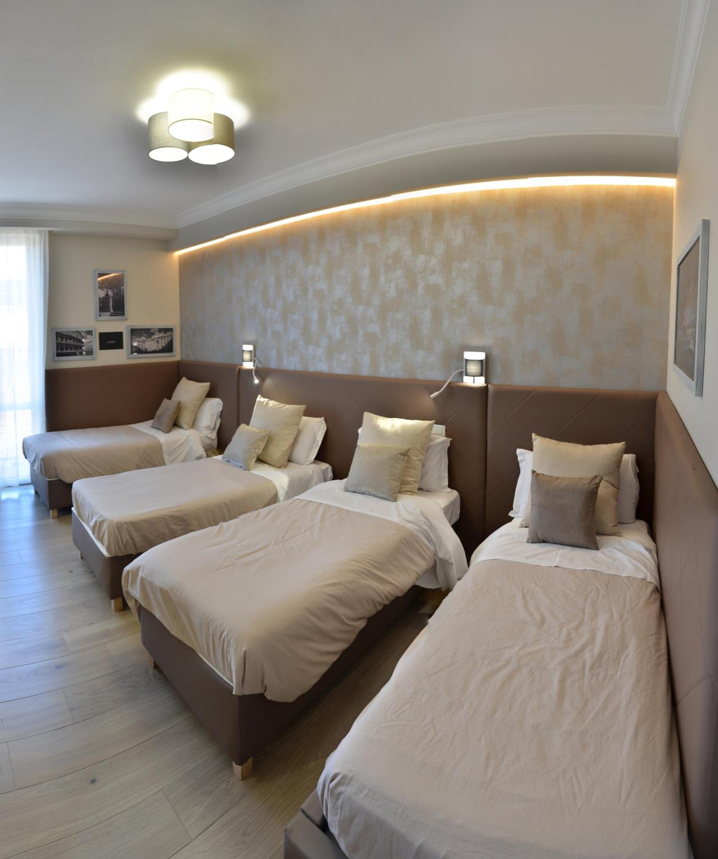 Deluxe Quadruple Room photo 2