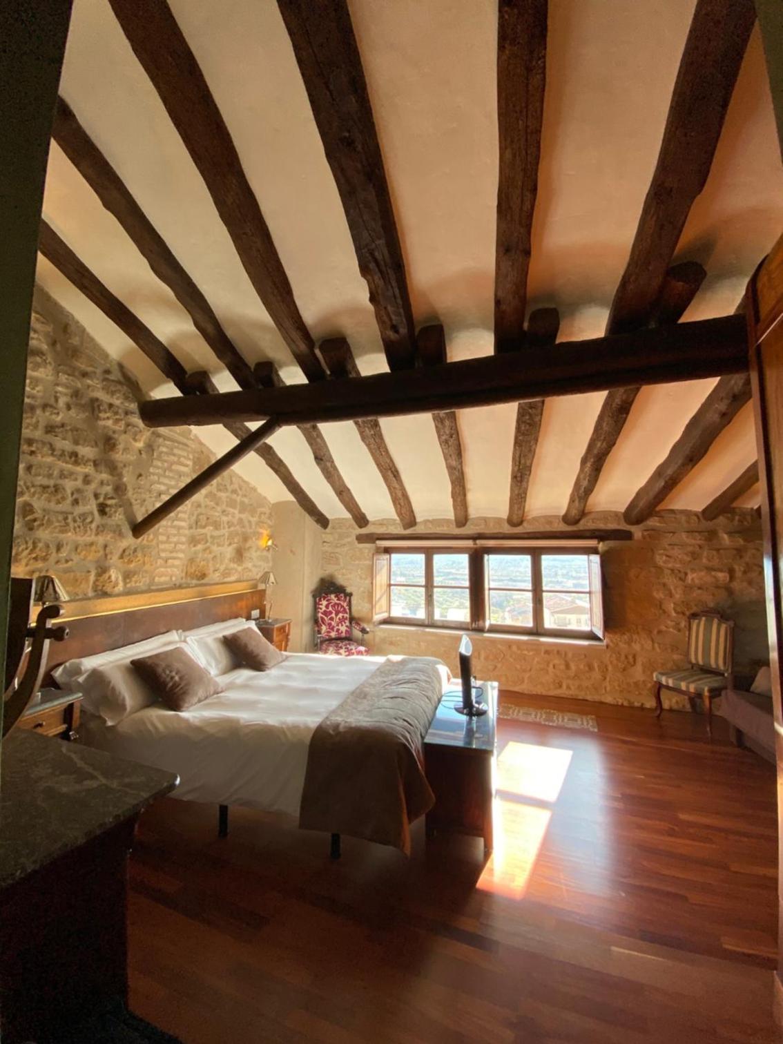 Superior Queen Room - Photo 1