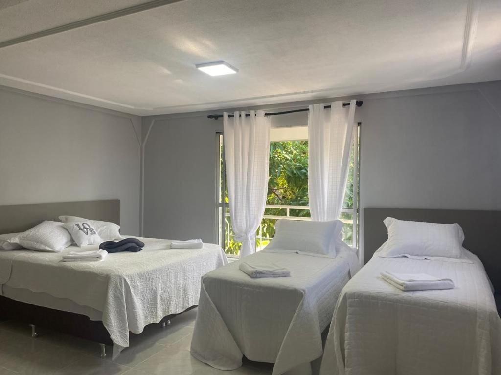 Deluxe Queen Suite