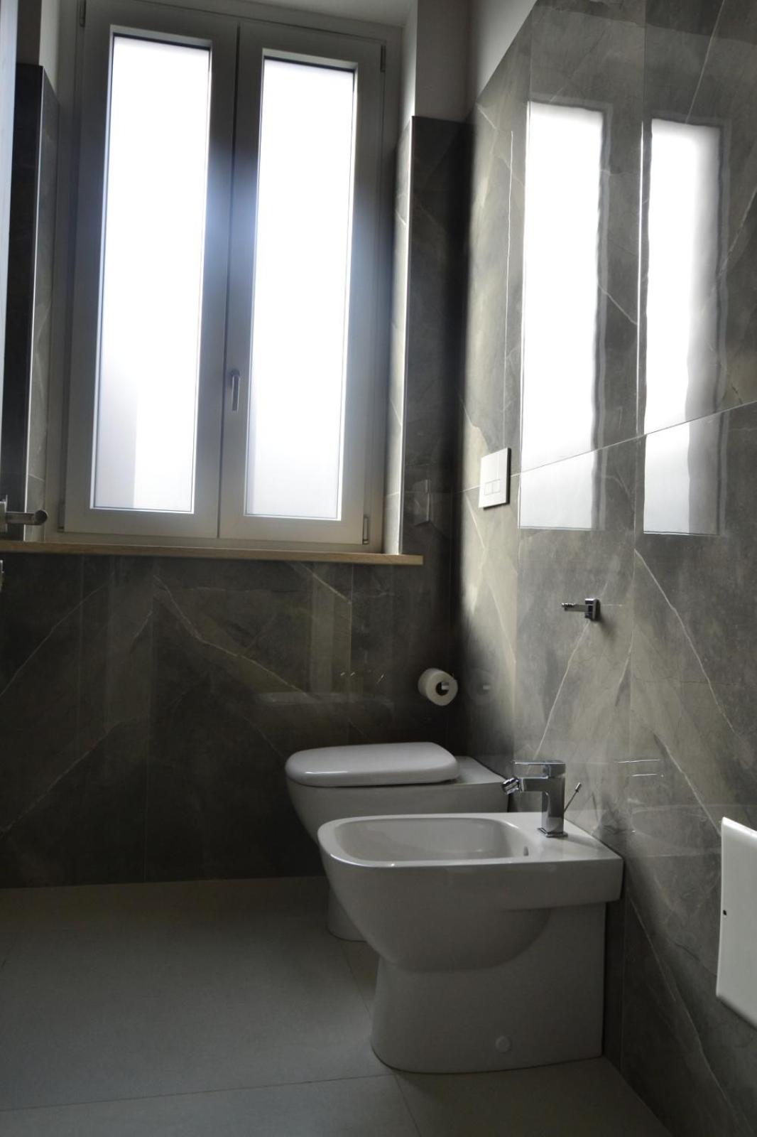 Large Double Room - Photo 16