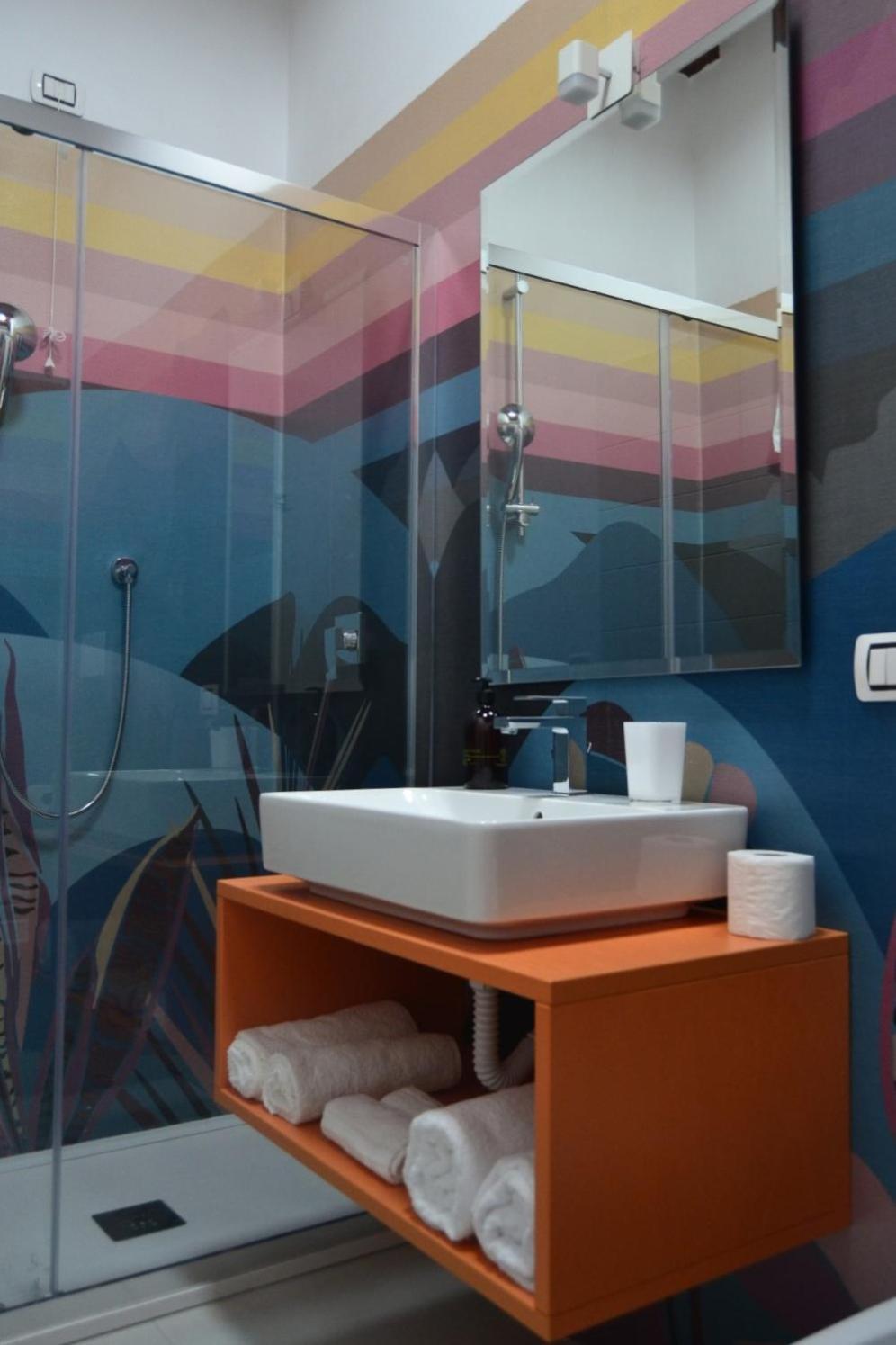 Large Double Room - Photo 15