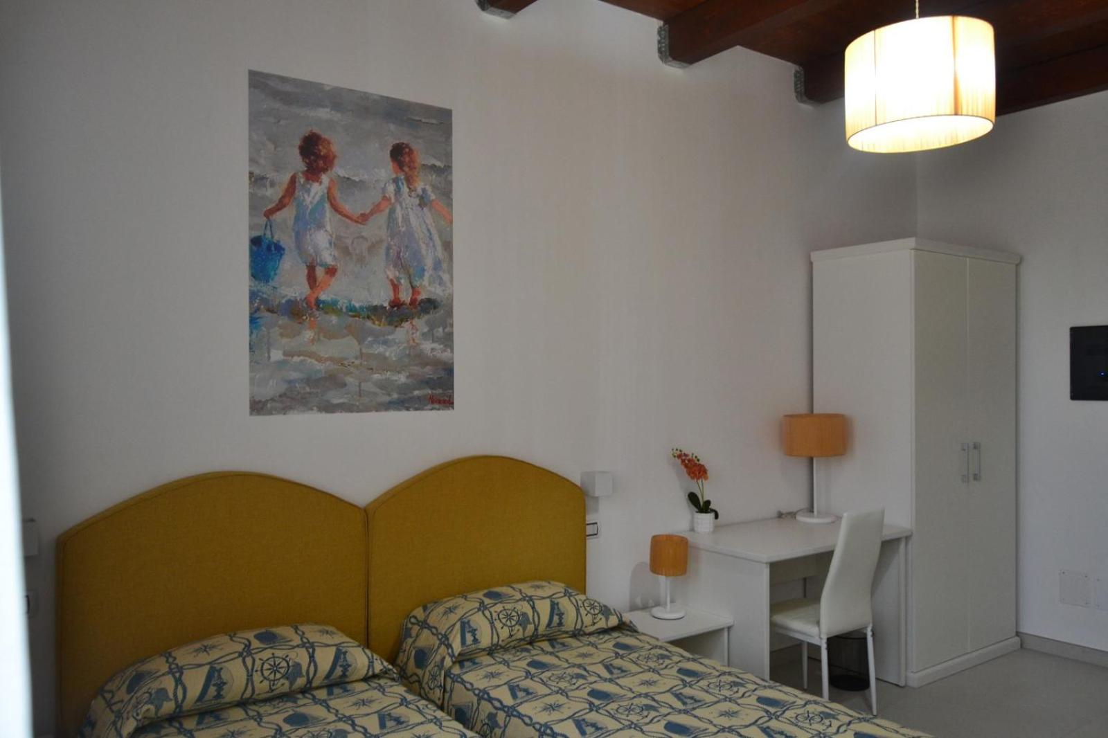 Large Double Room - Photo 39
