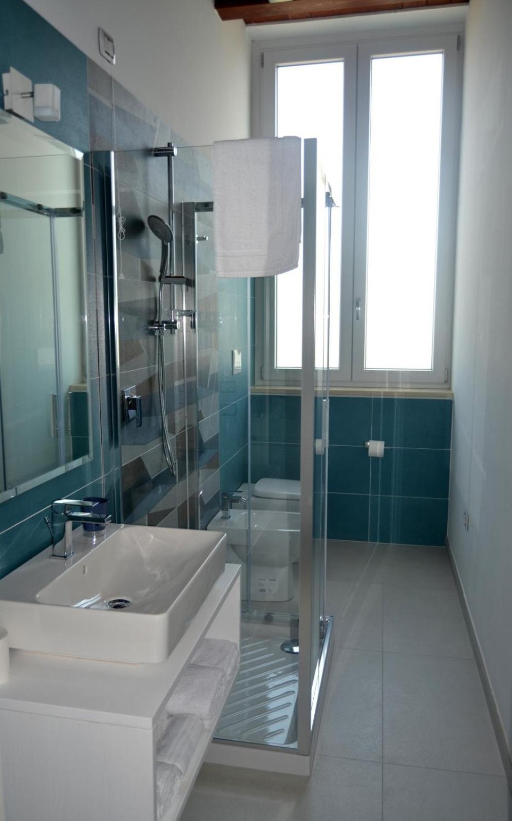 Large Double Room - Photo 32