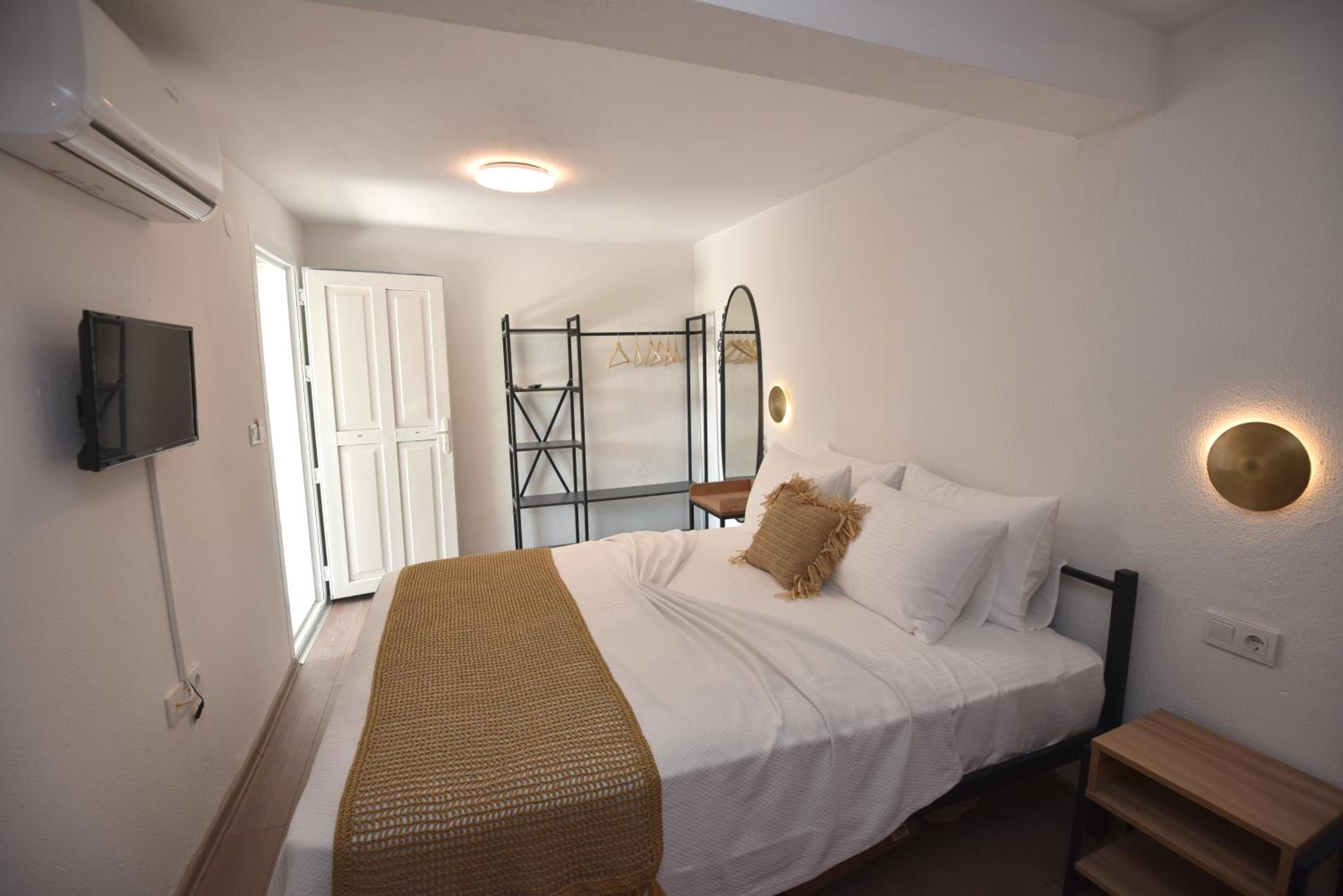 Suite - Photo 6