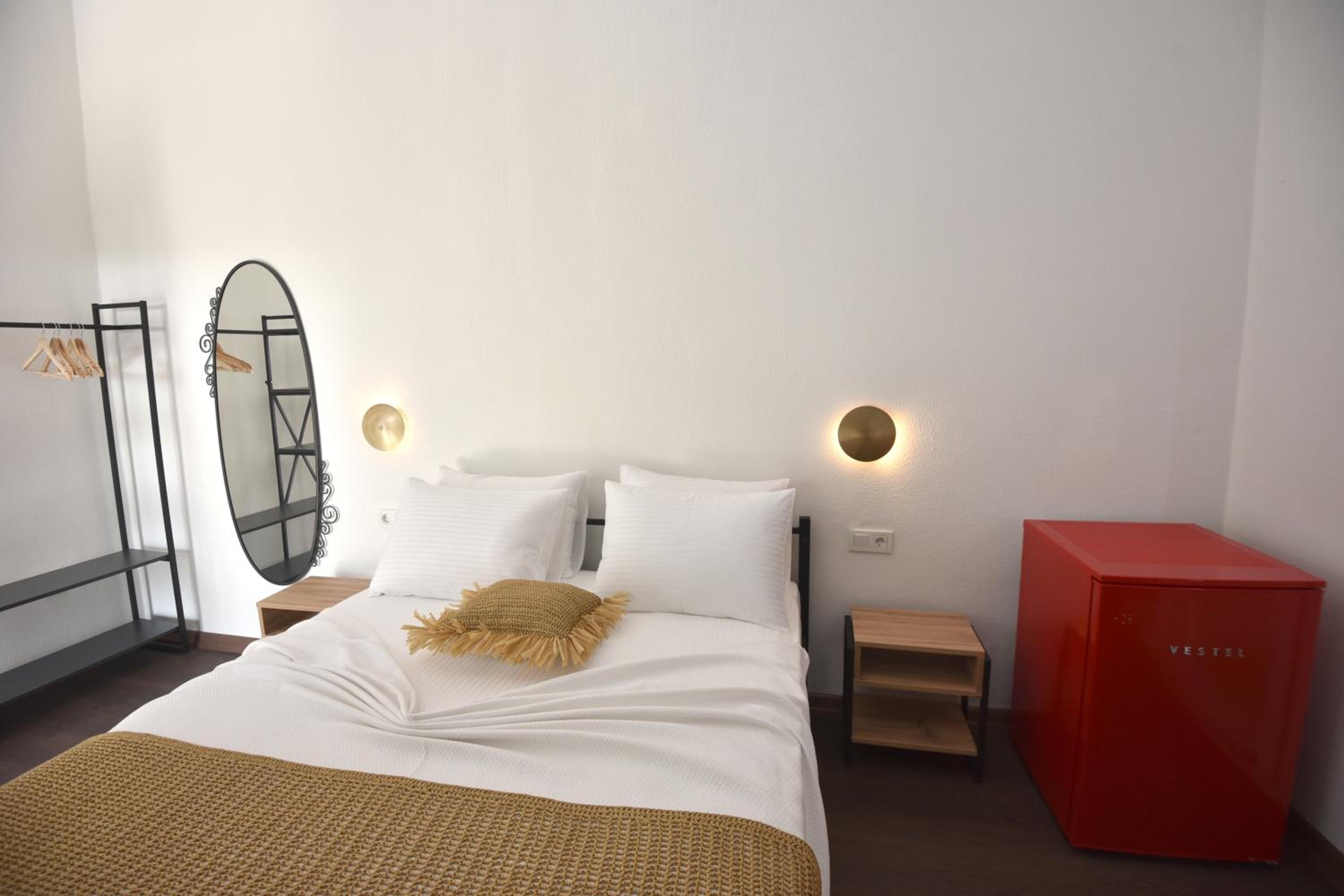 Standard Double Room - Photo 2