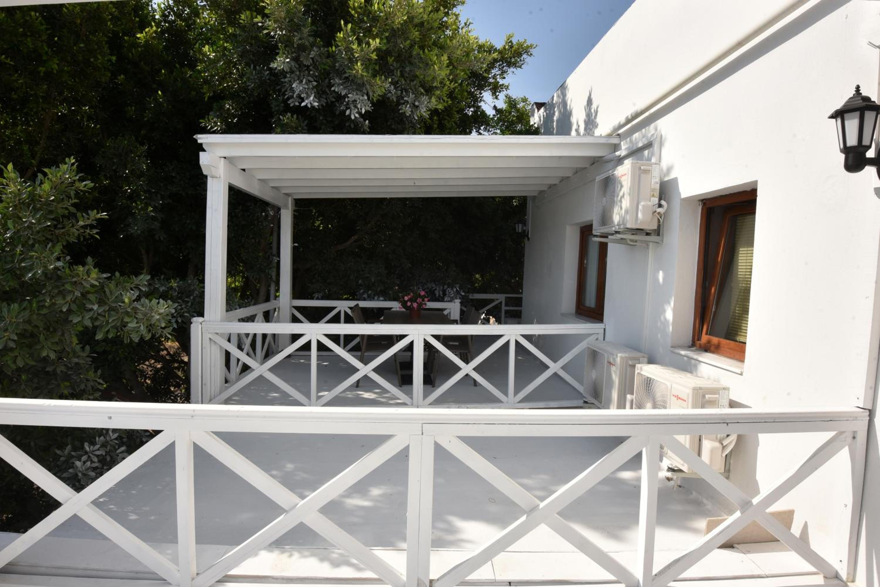 Standard Double Room - Photo 27