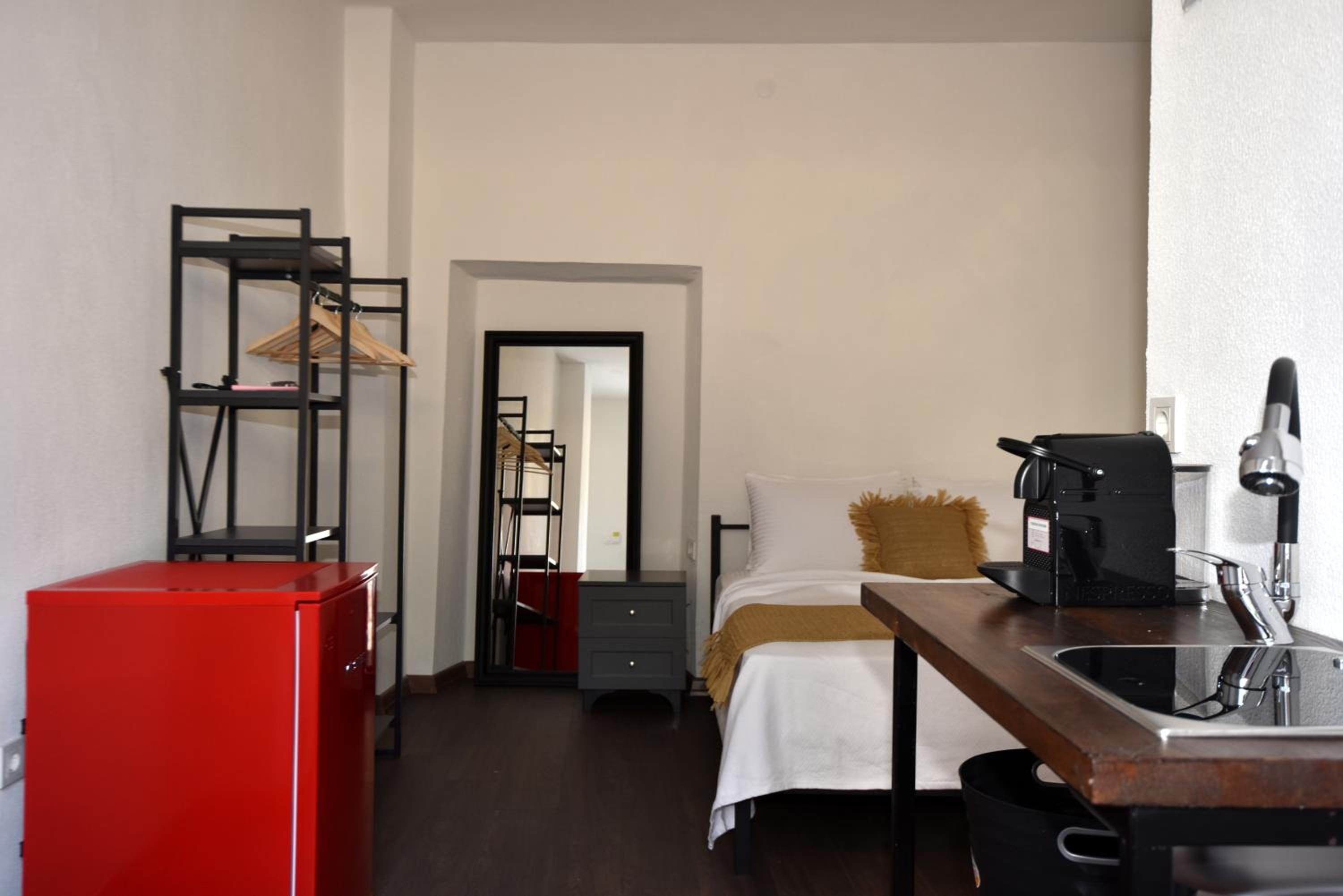 Standard Double Room - Photo 24