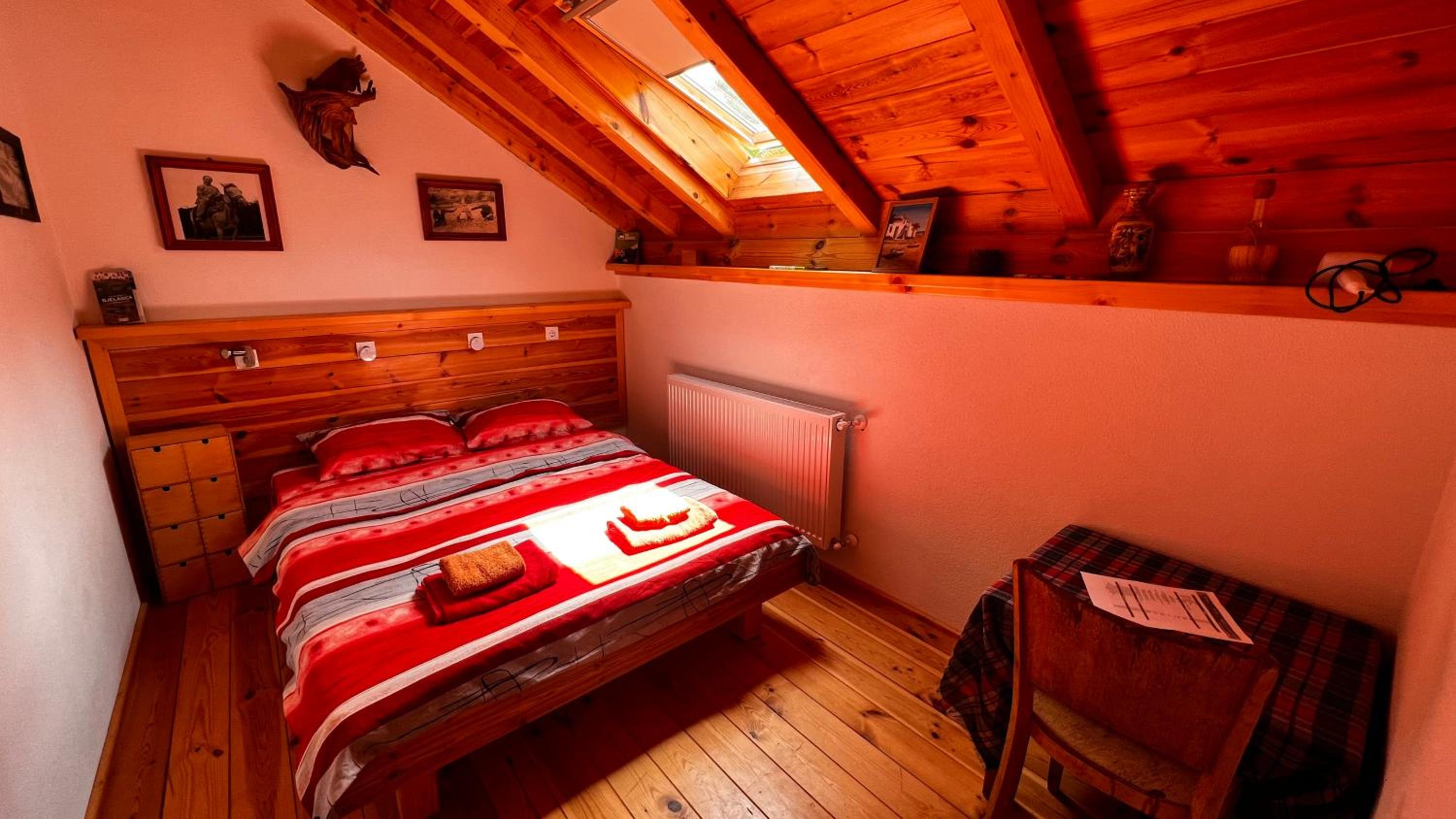 Deluxe Double Room - Photo 6