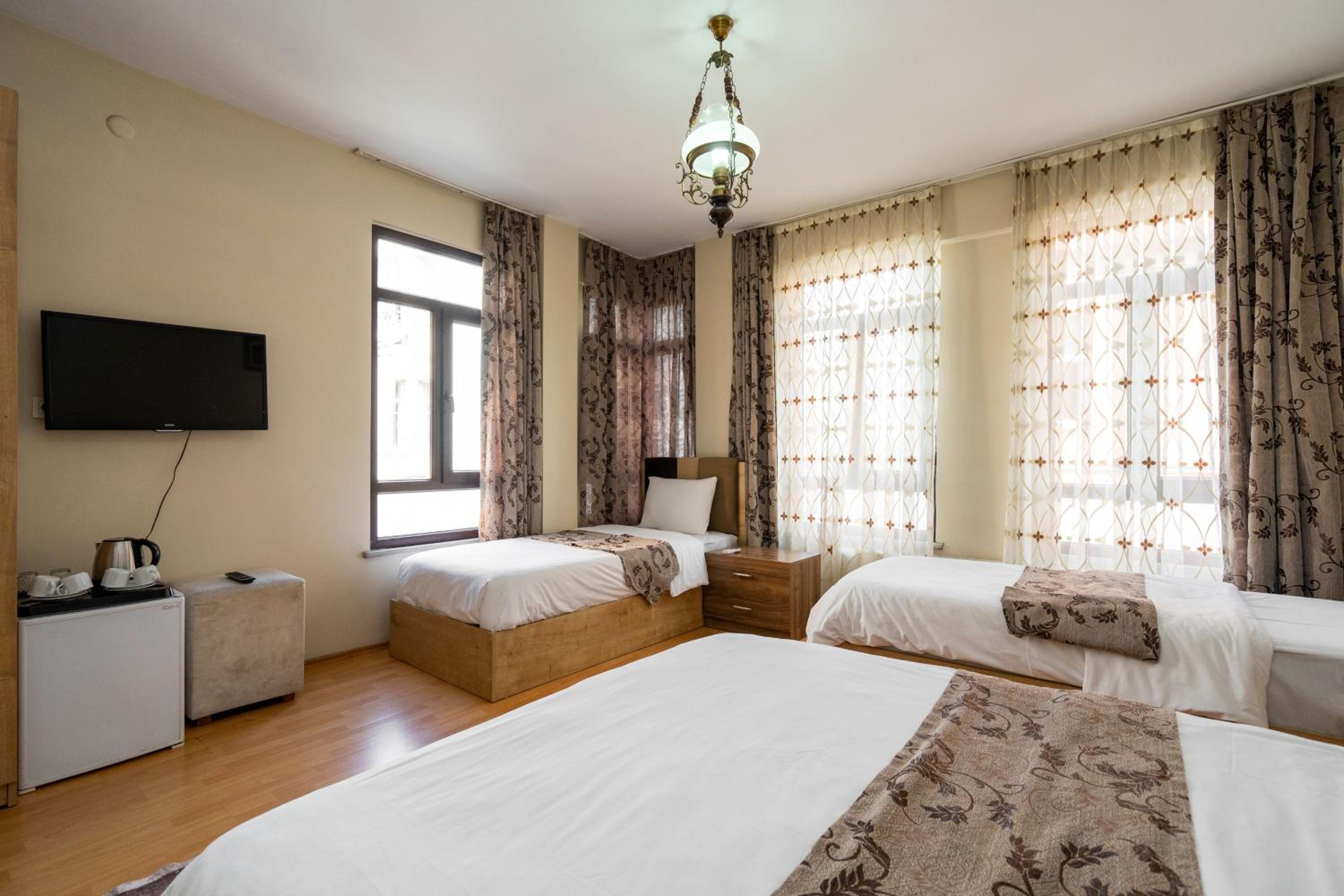 Deluxe Quadruple Room photo 3