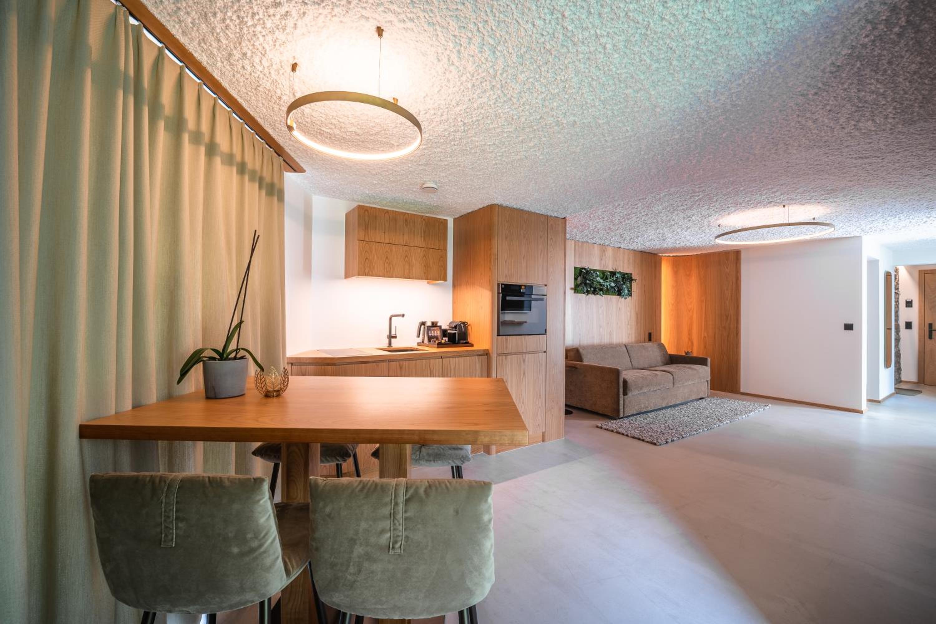 One-Bedroom Suite
