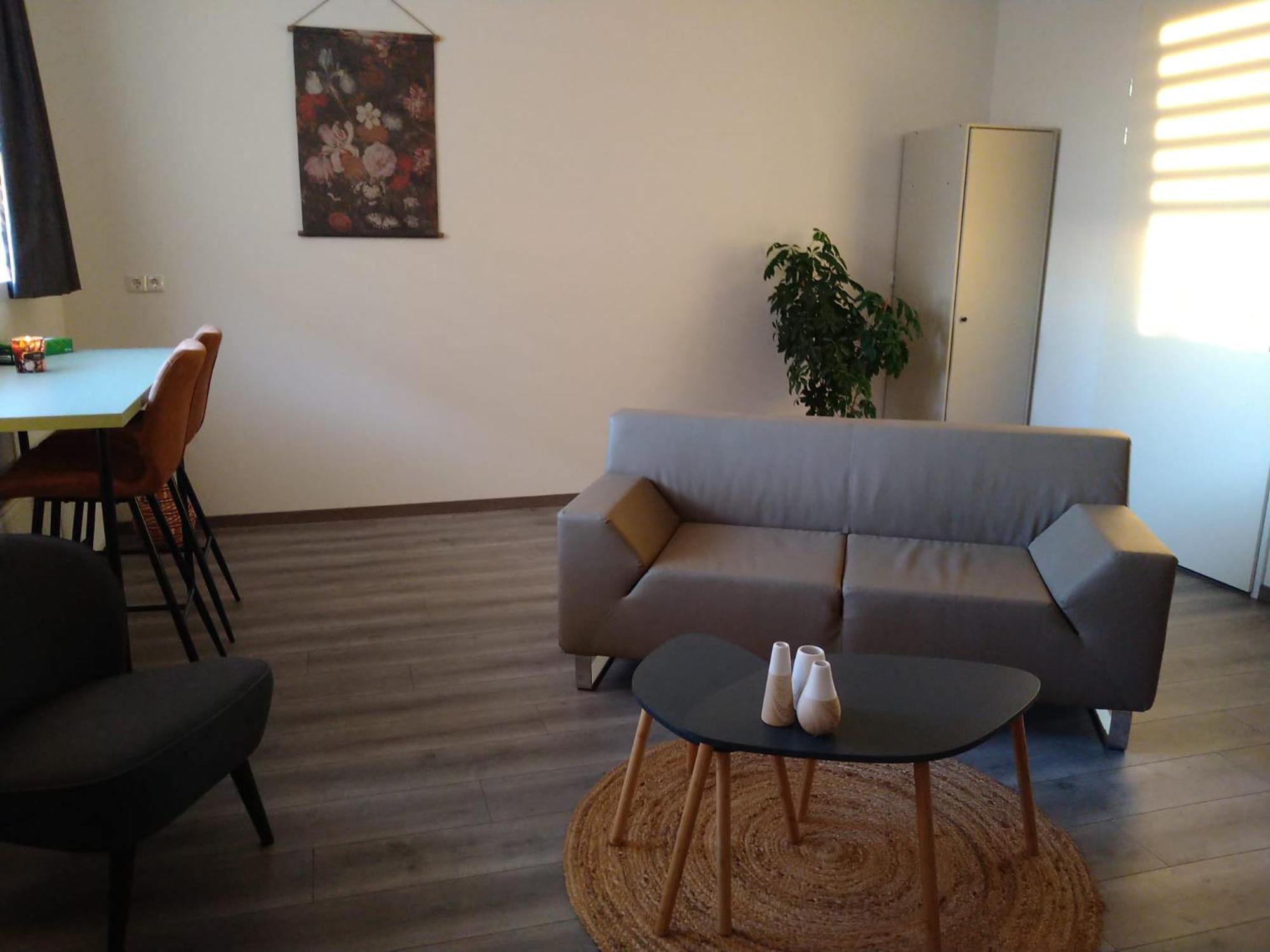 Double Room with Private Bathroom - Photo 3