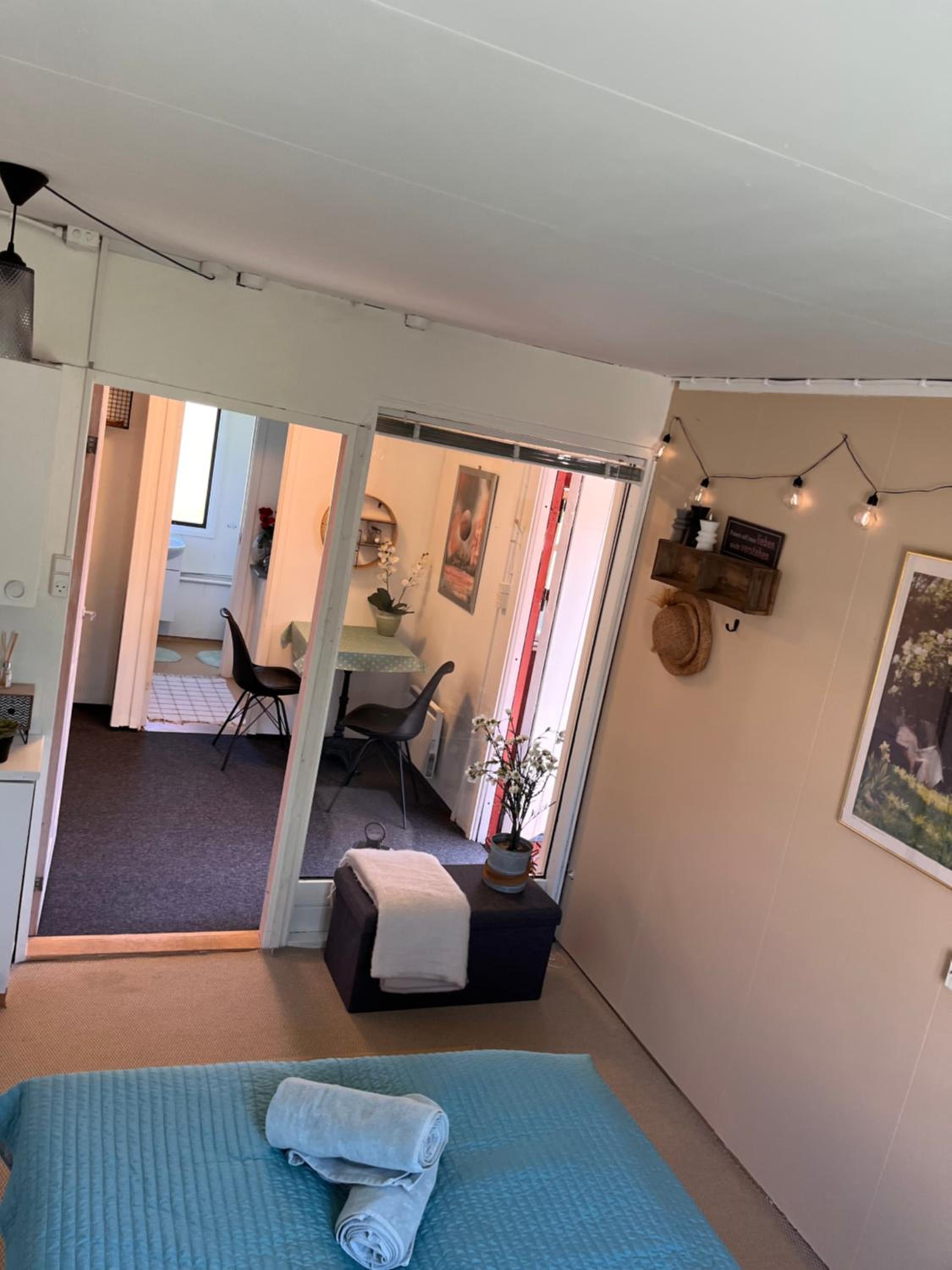 One-Bedroom House photo 1