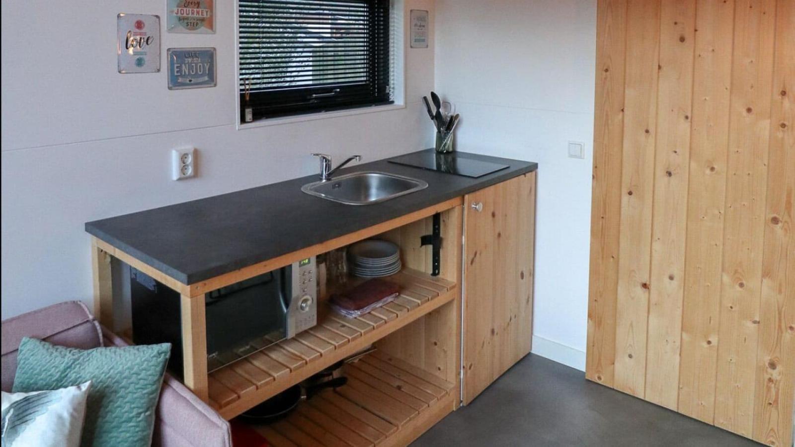 Tiny House 2 - Photo 2