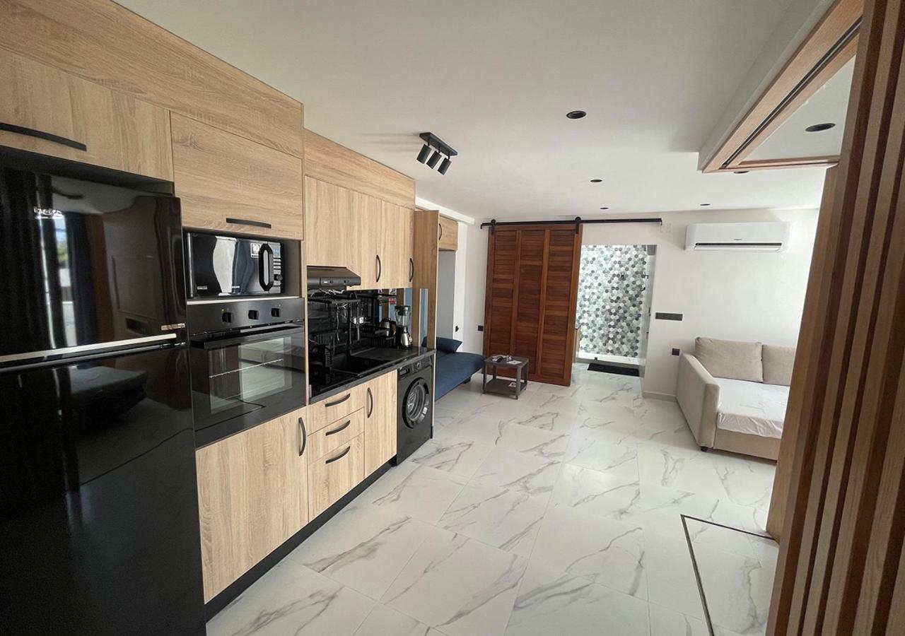 One-Bedroom Apartment - Photo 15