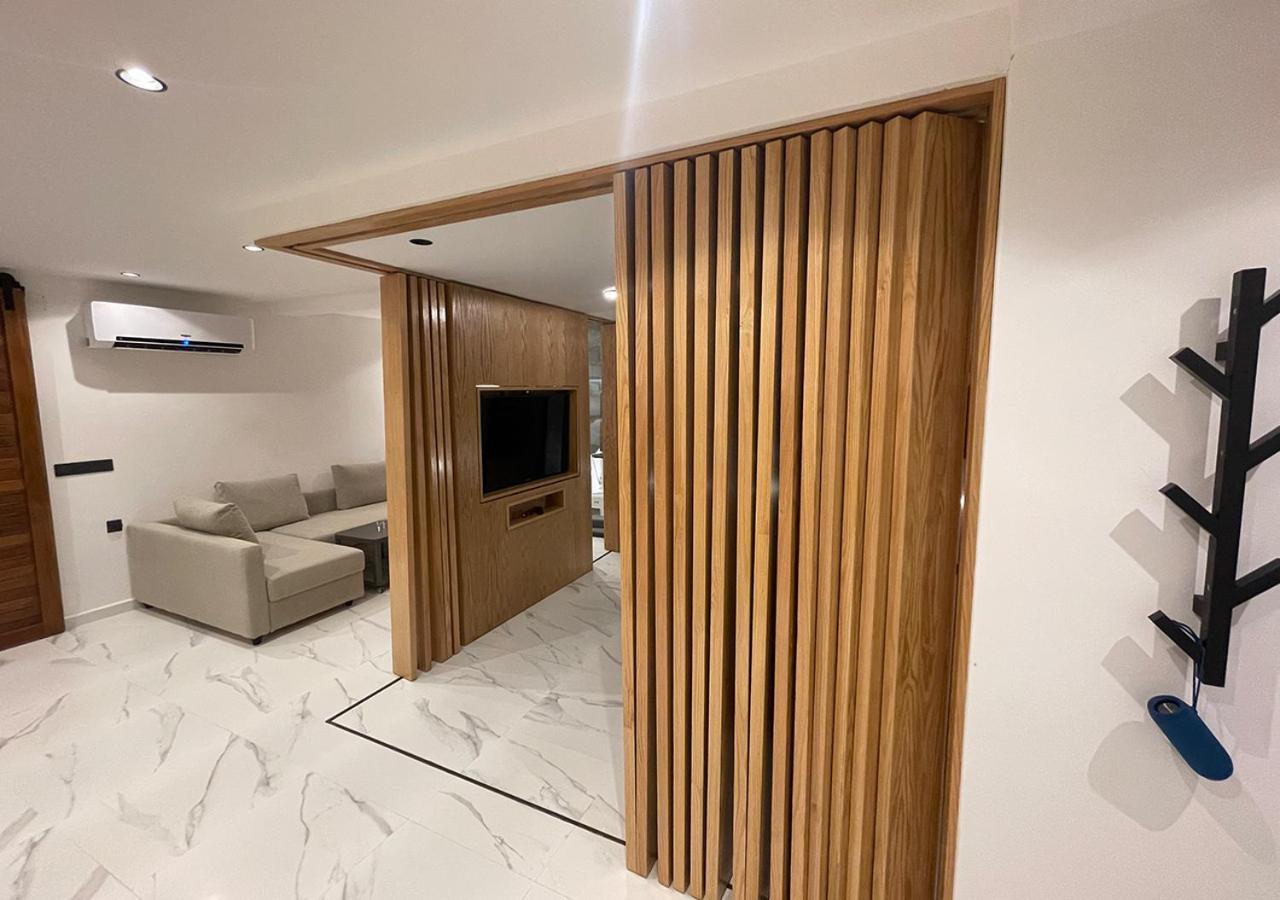 One-Bedroom Apartment - Photo 22