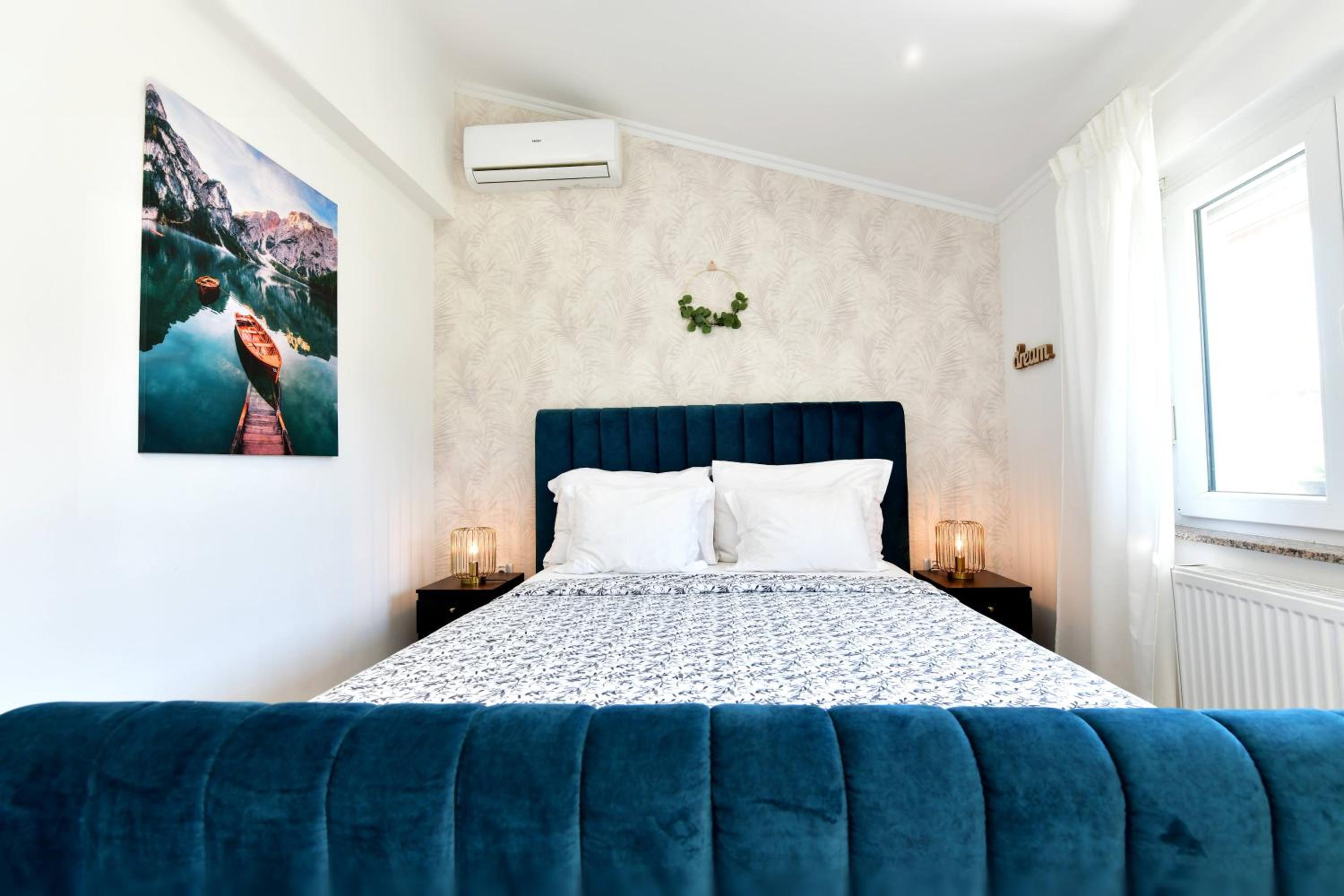 Studio Apartment photo 3