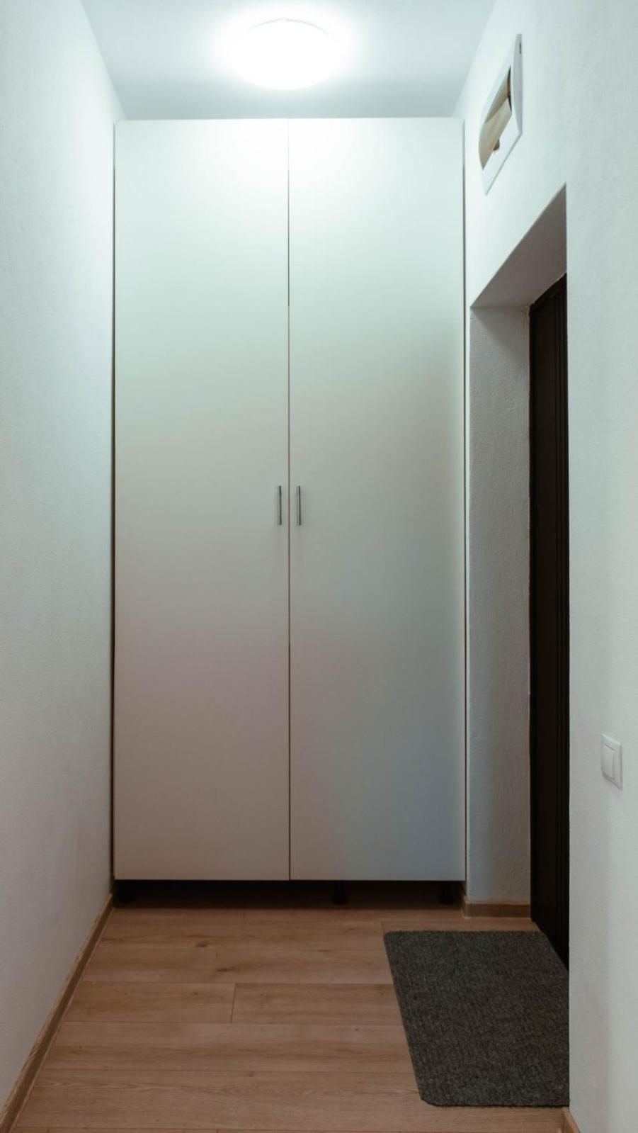 One-Bedroom Apartment - Photo 11