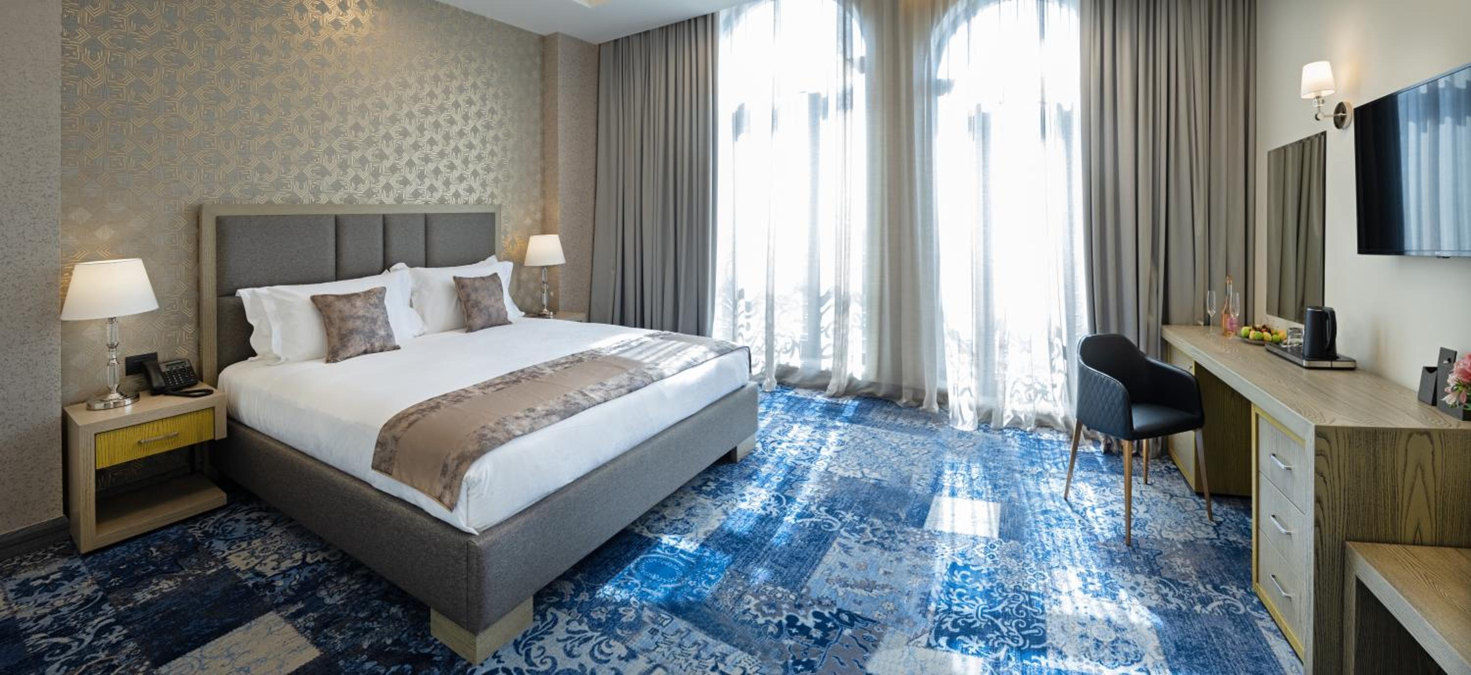 Superior King Room photo 1