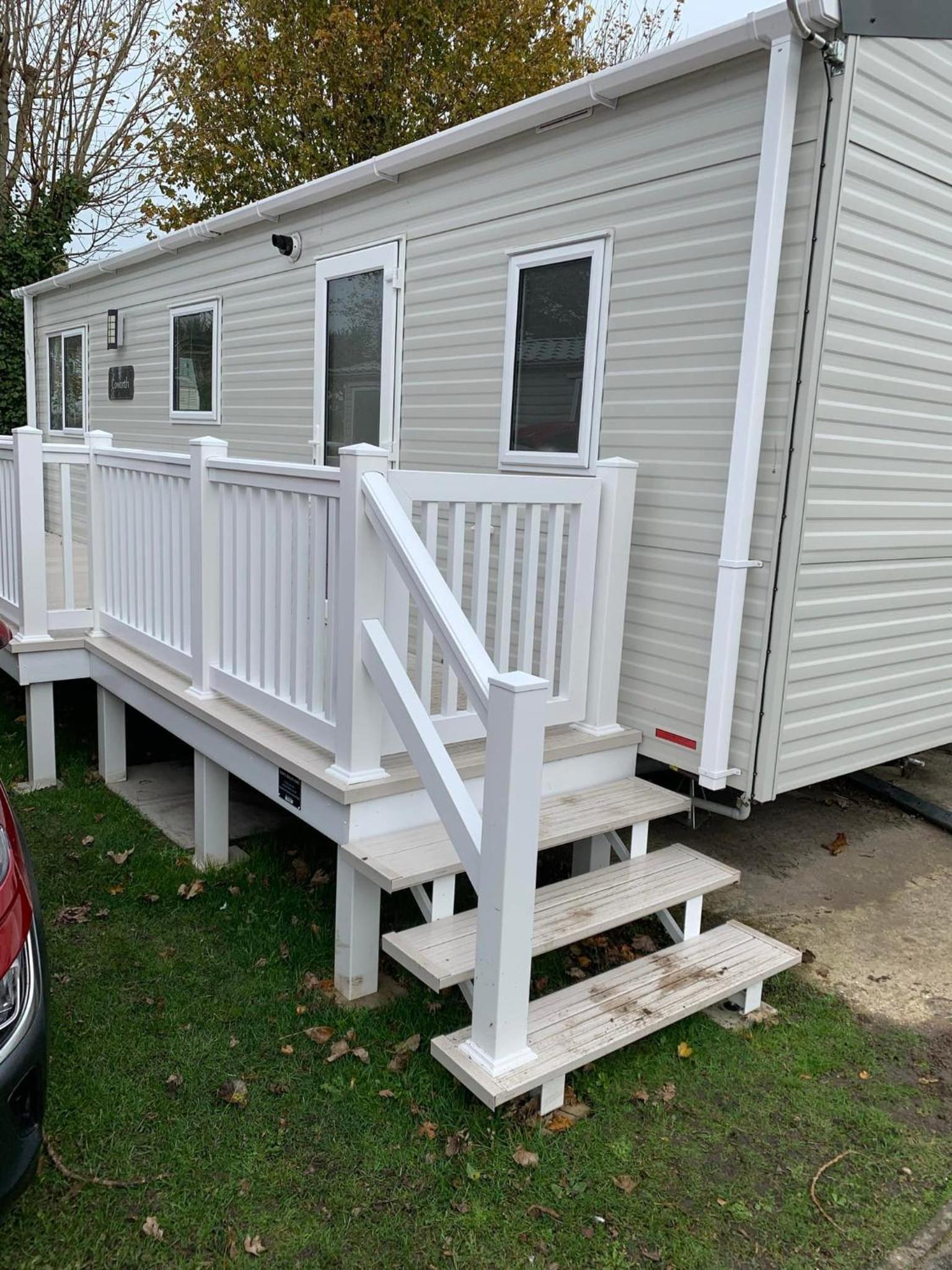 Two-Bedroom House - Photo 2