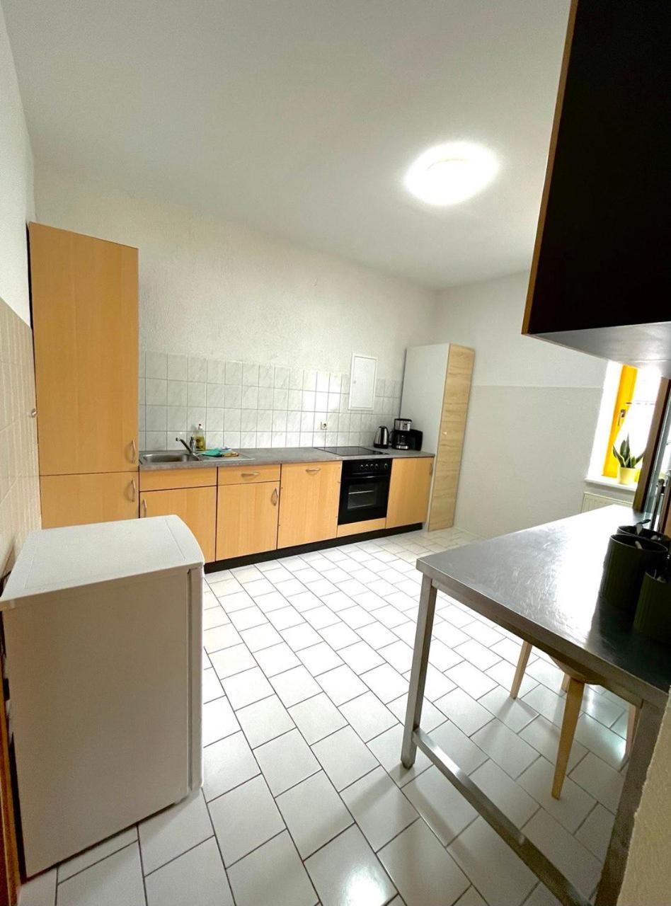 Five-Bedroom House photo 2