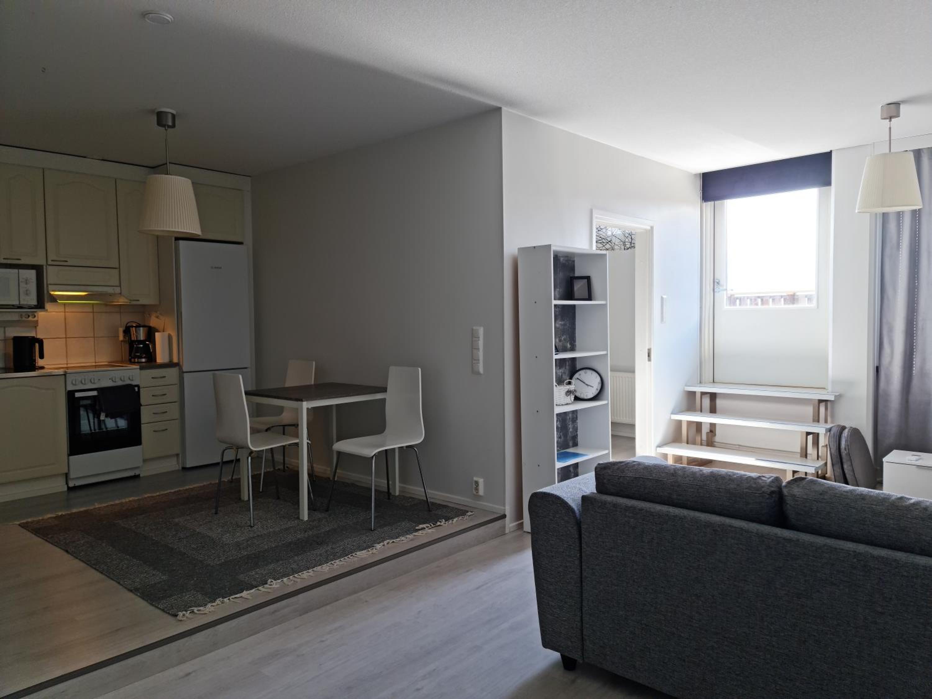 One-Bedroom Apartment - Photo 4