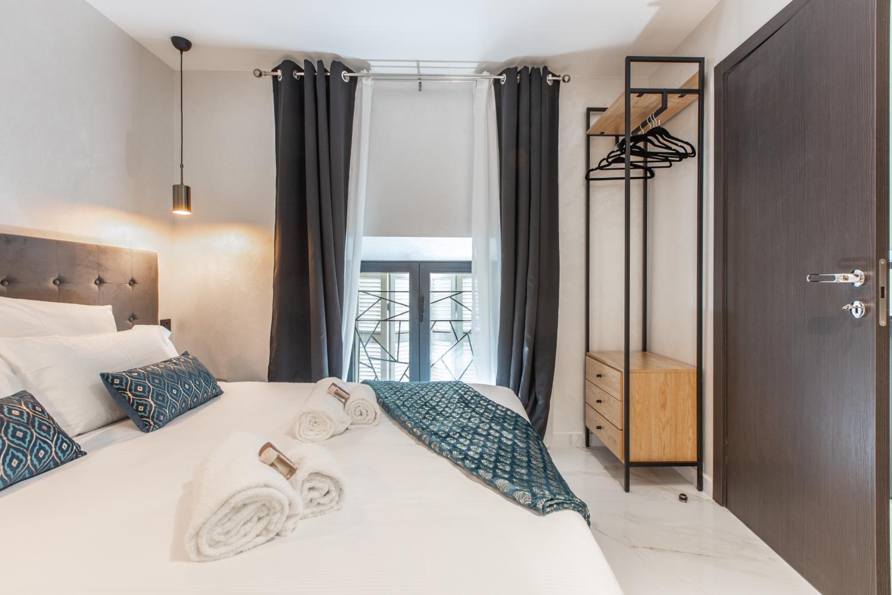 RUBIS - Four-Bedroom Apartment with balcony - Photo 24