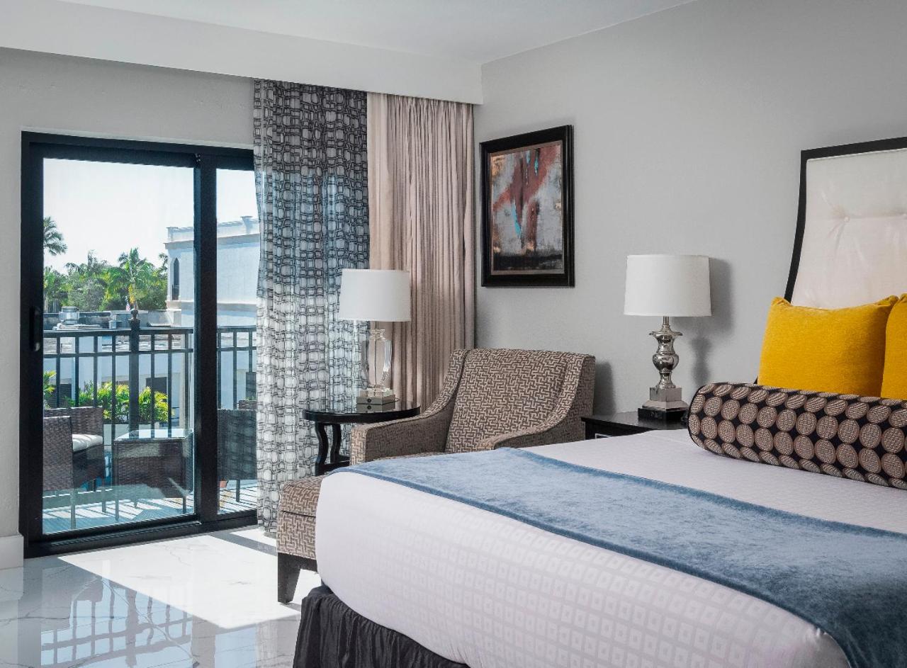 King Room With Balcony