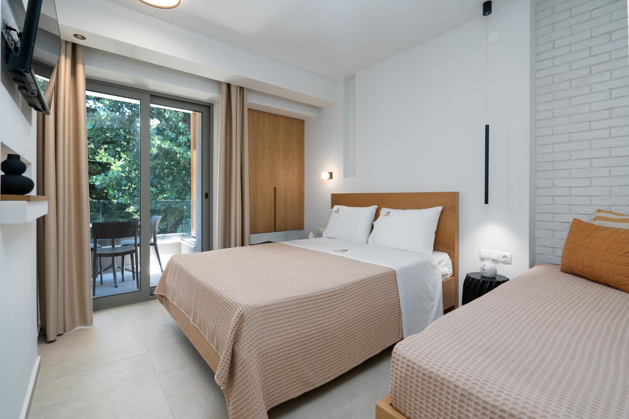 Standard Double Room - Photo 7
