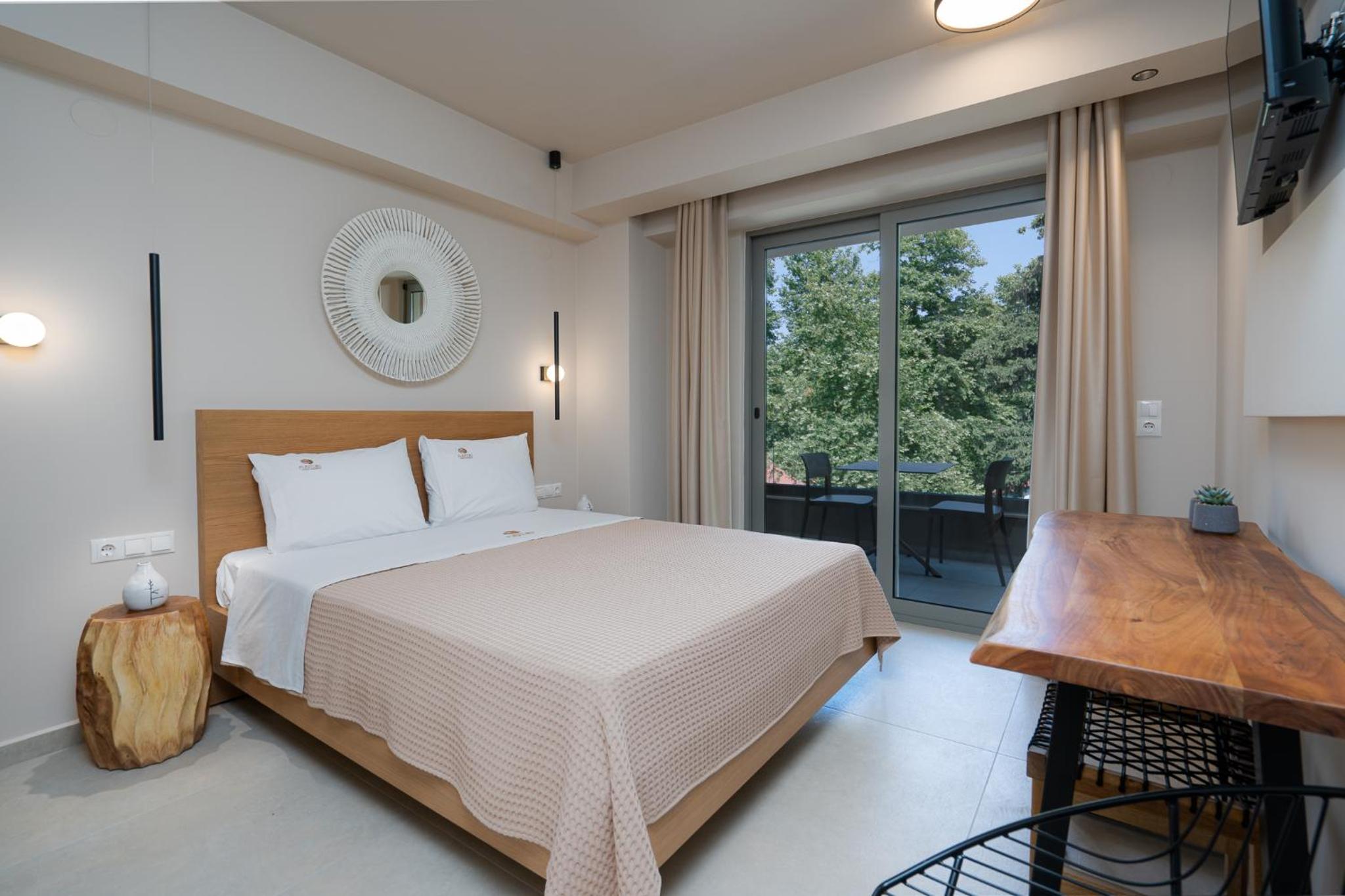 Standard Double Room - Photo 15