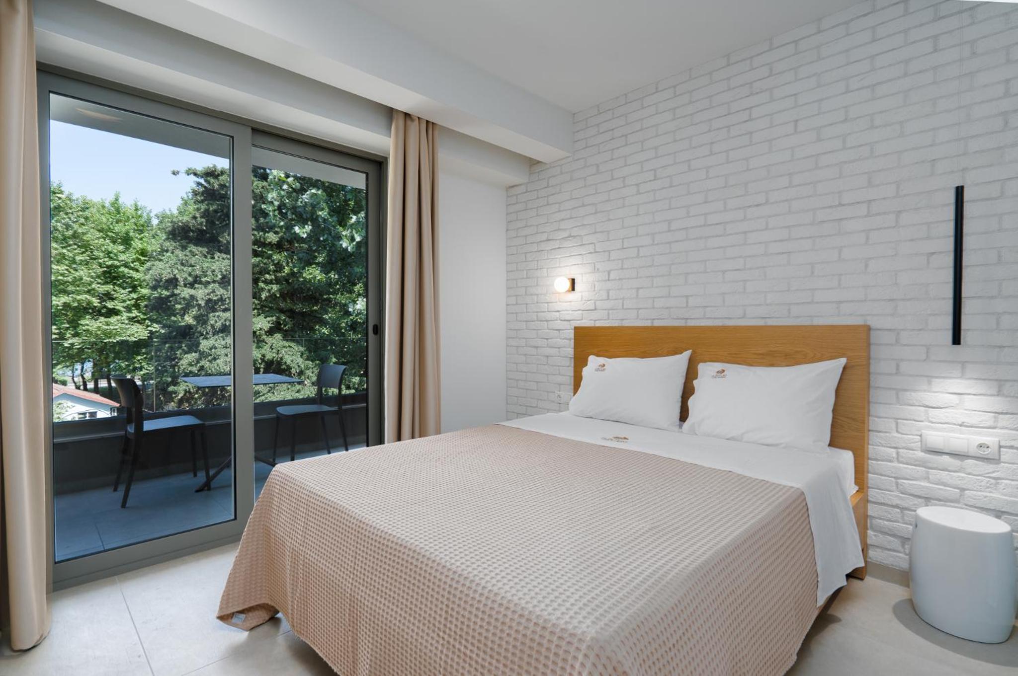Standard Double Room - Photo 1