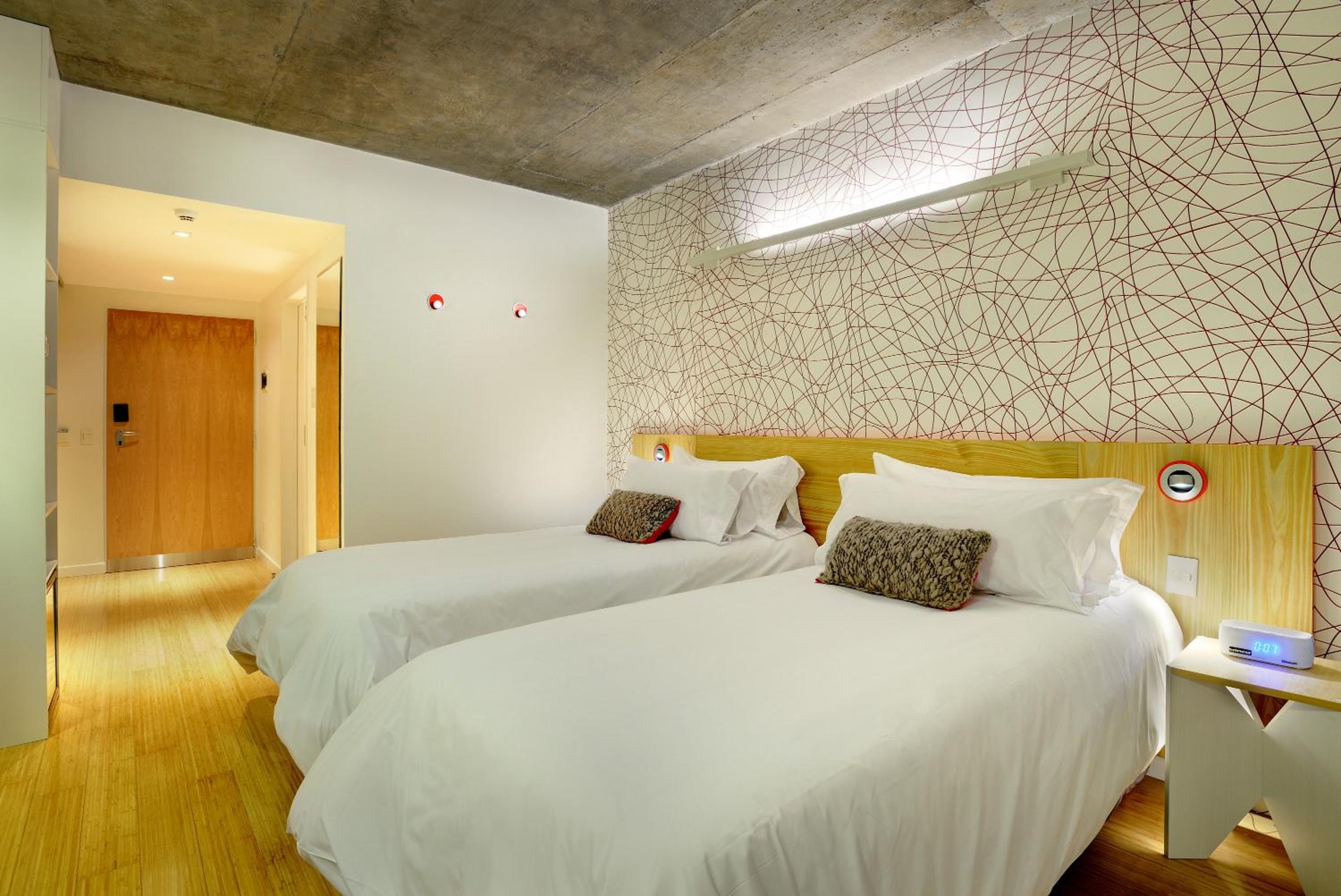 Deluxe Suite with Balcony
