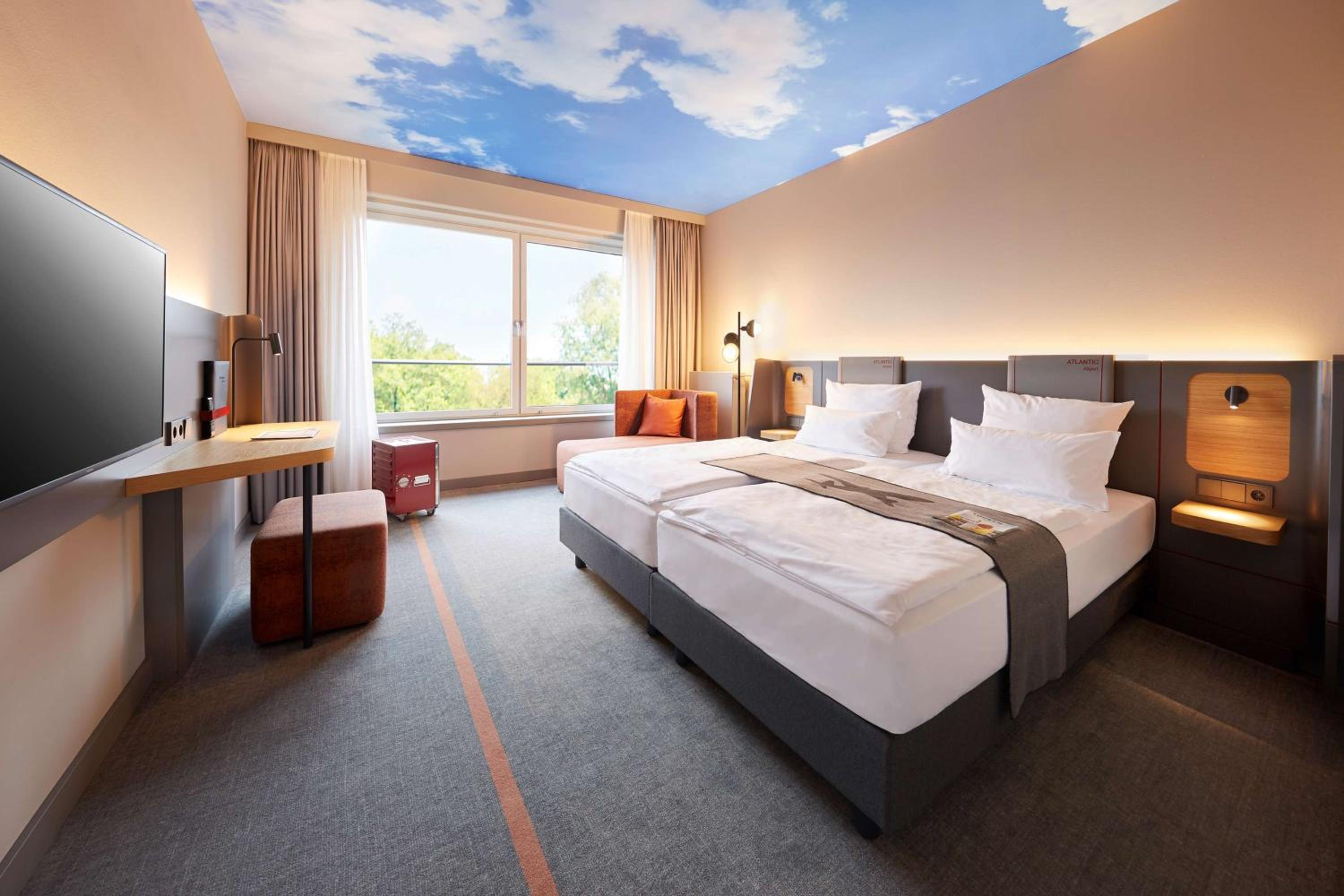 Business Double Room - Photo 1