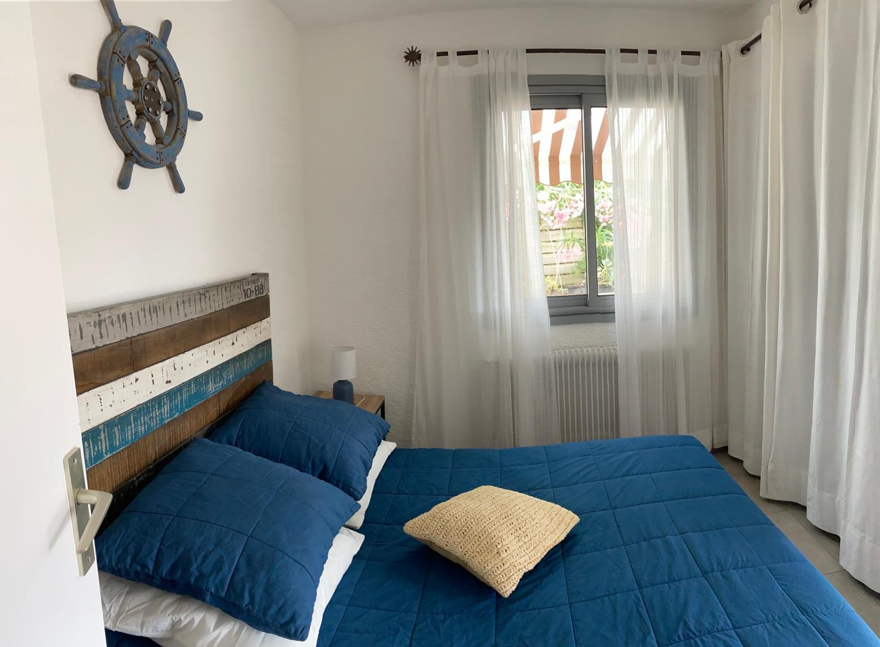One-Bedroom Apartment with Terrace