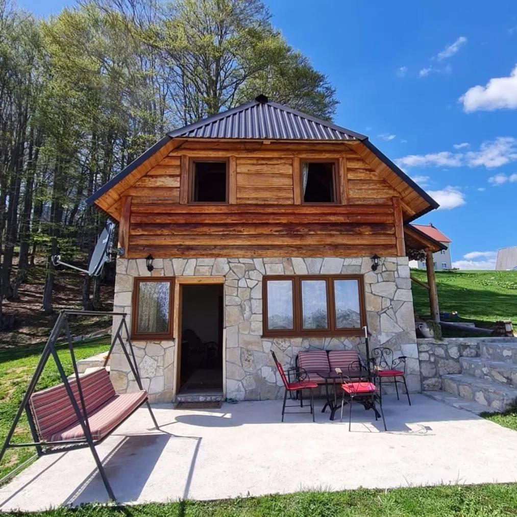 Three-Bedroom Chalet photo 2