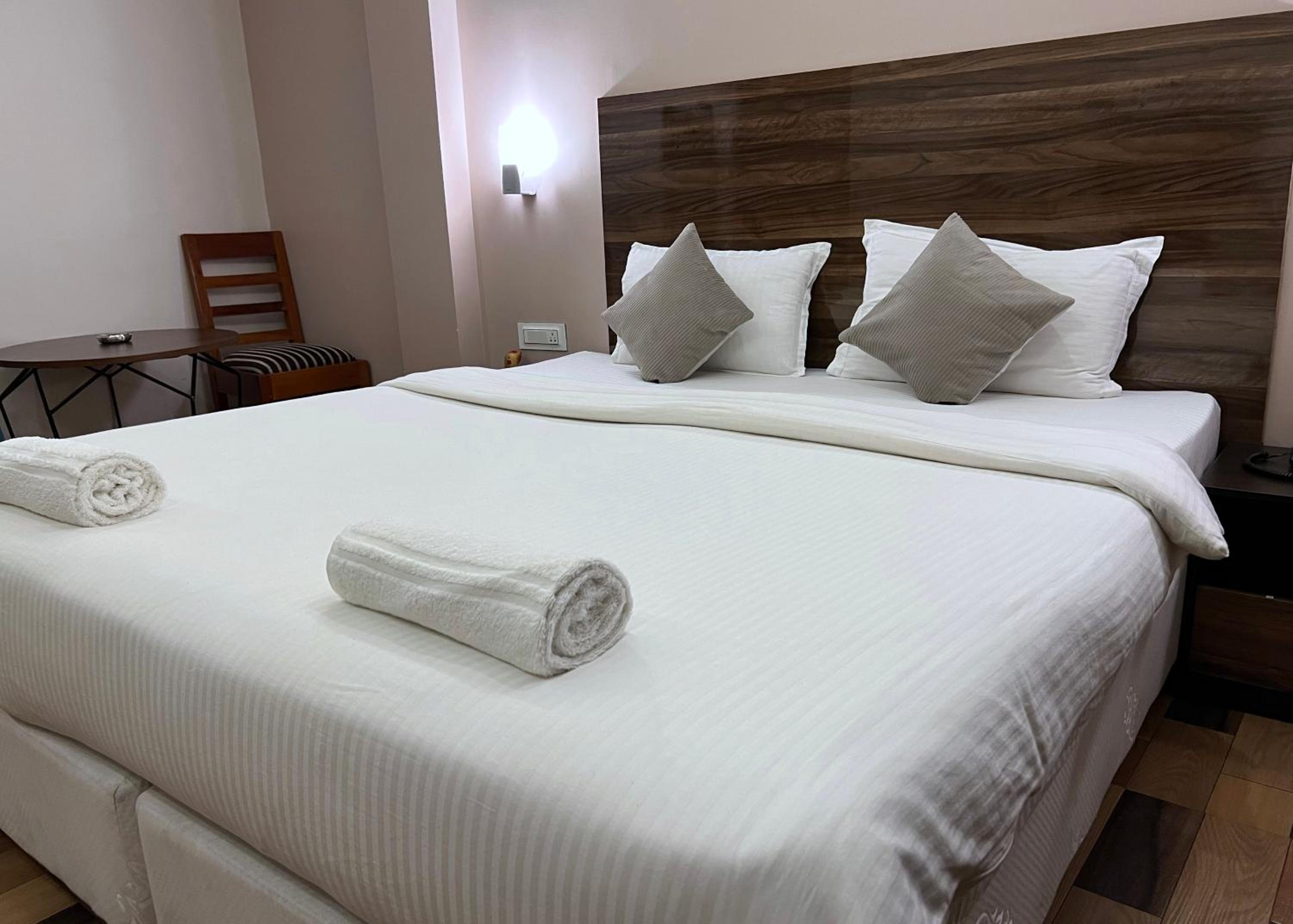 Deluxe Double Room - Photo 3