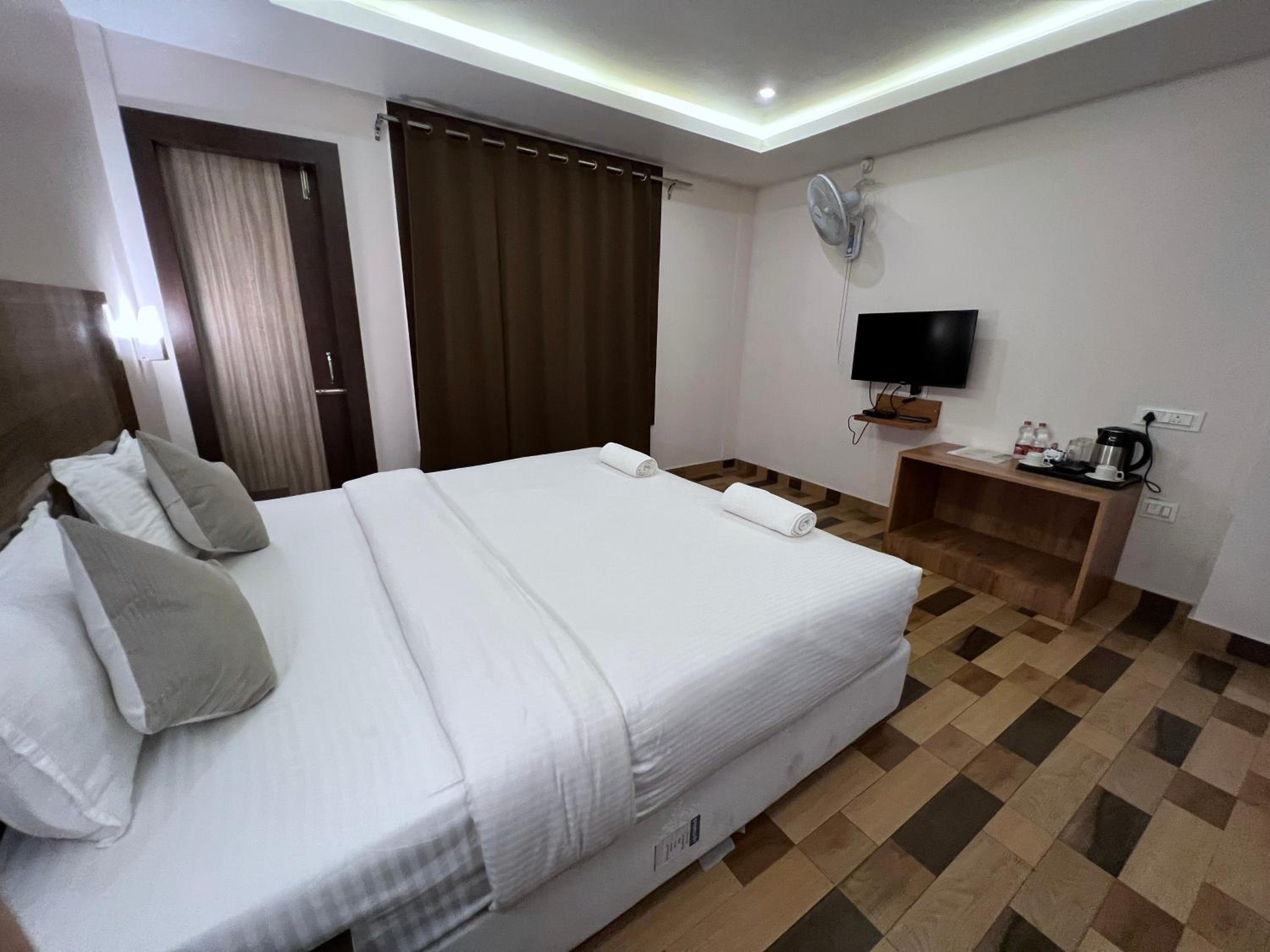Deluxe Double Room - Photo 4