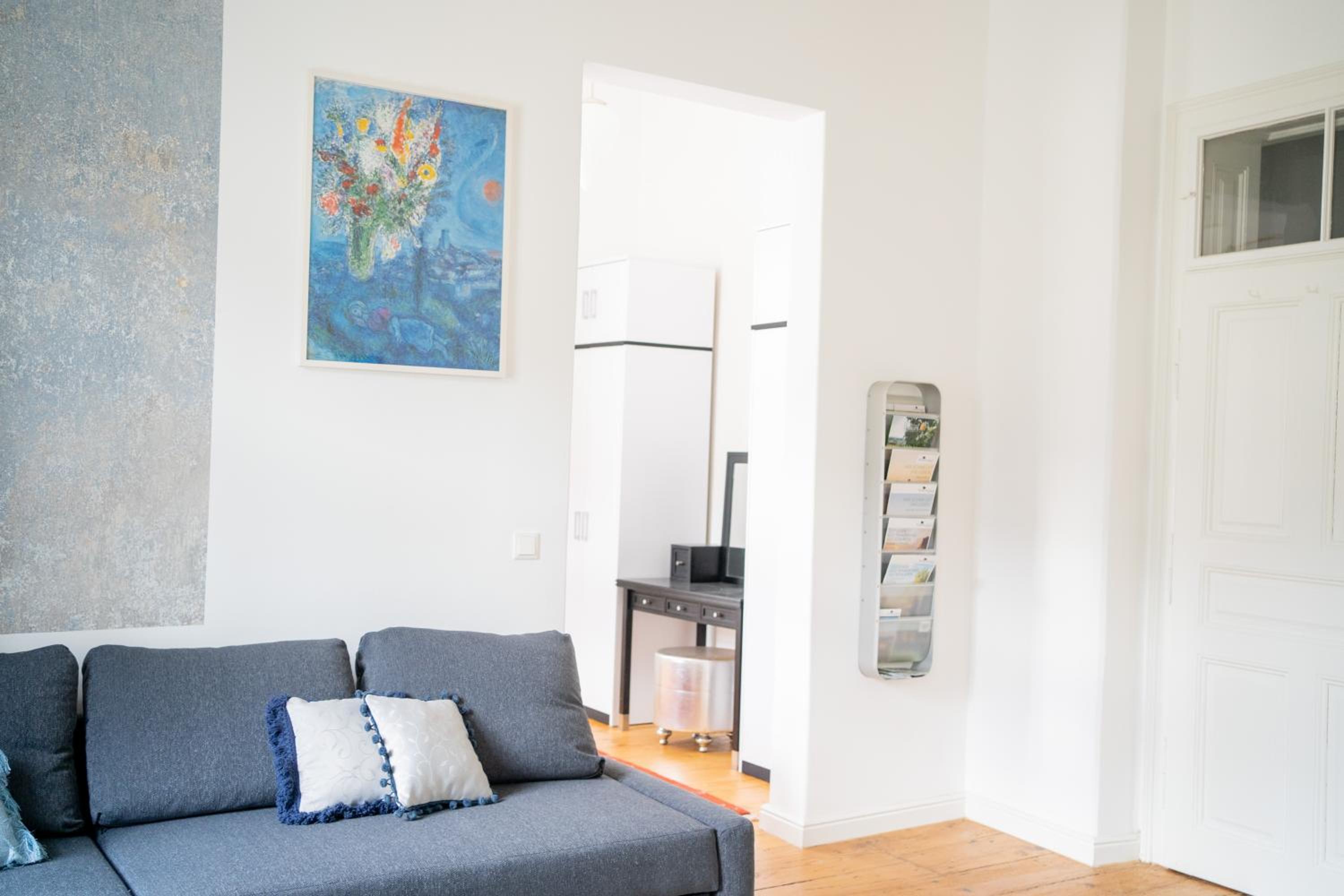 One-Bedroom Apartment - Photo 10