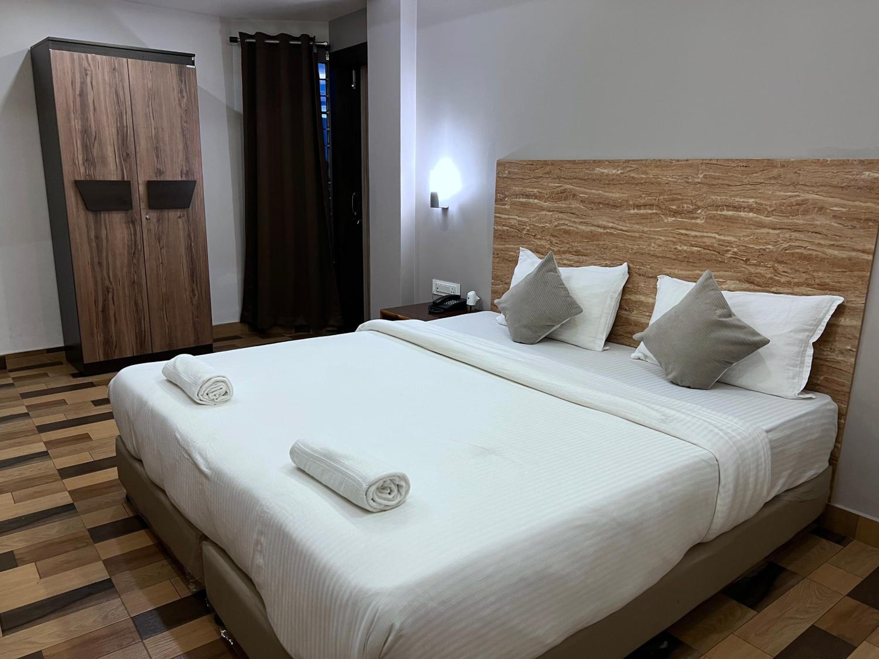 Standard Double Room - Photo 1