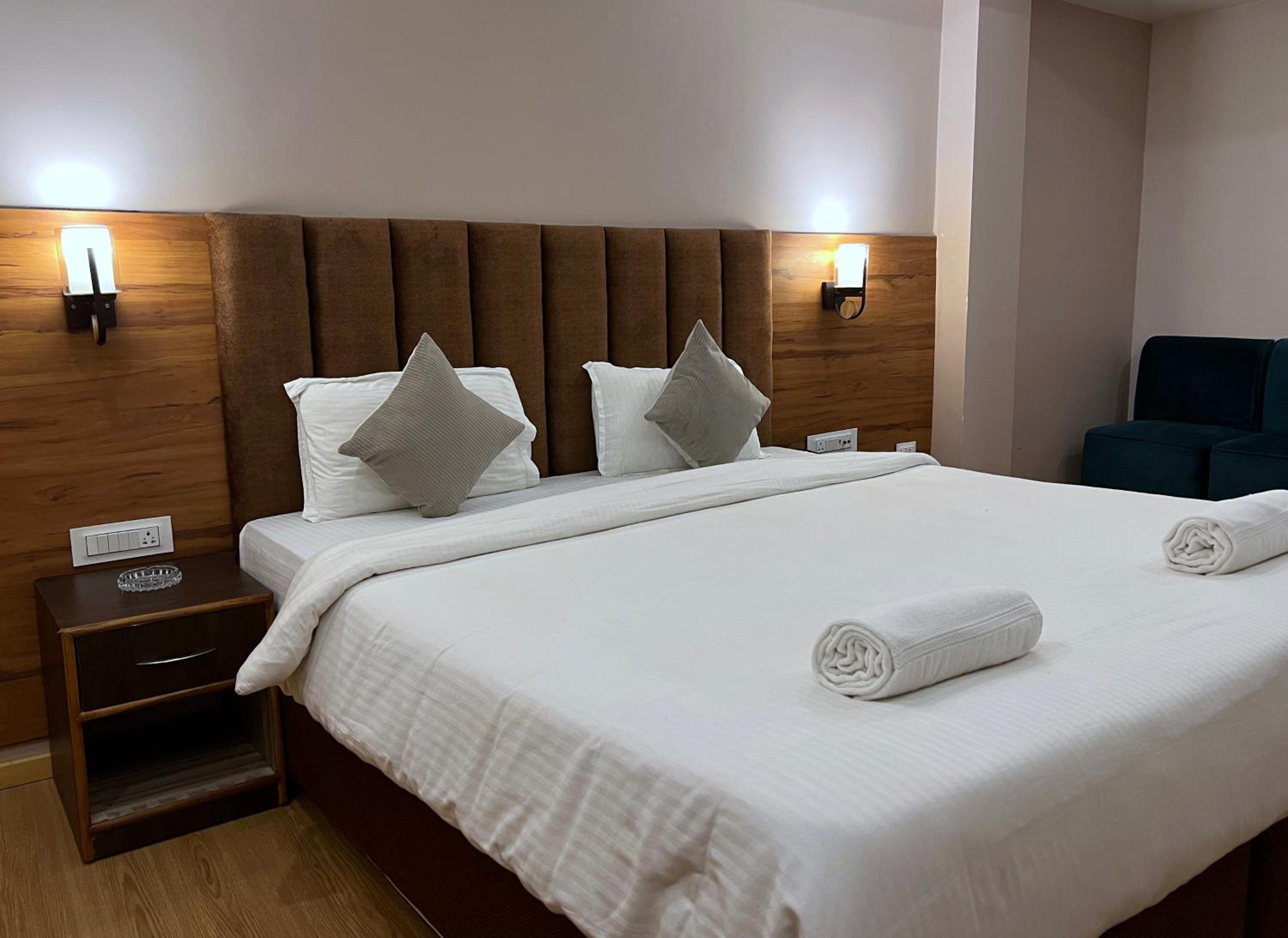 Superior Double Room - Photo 8