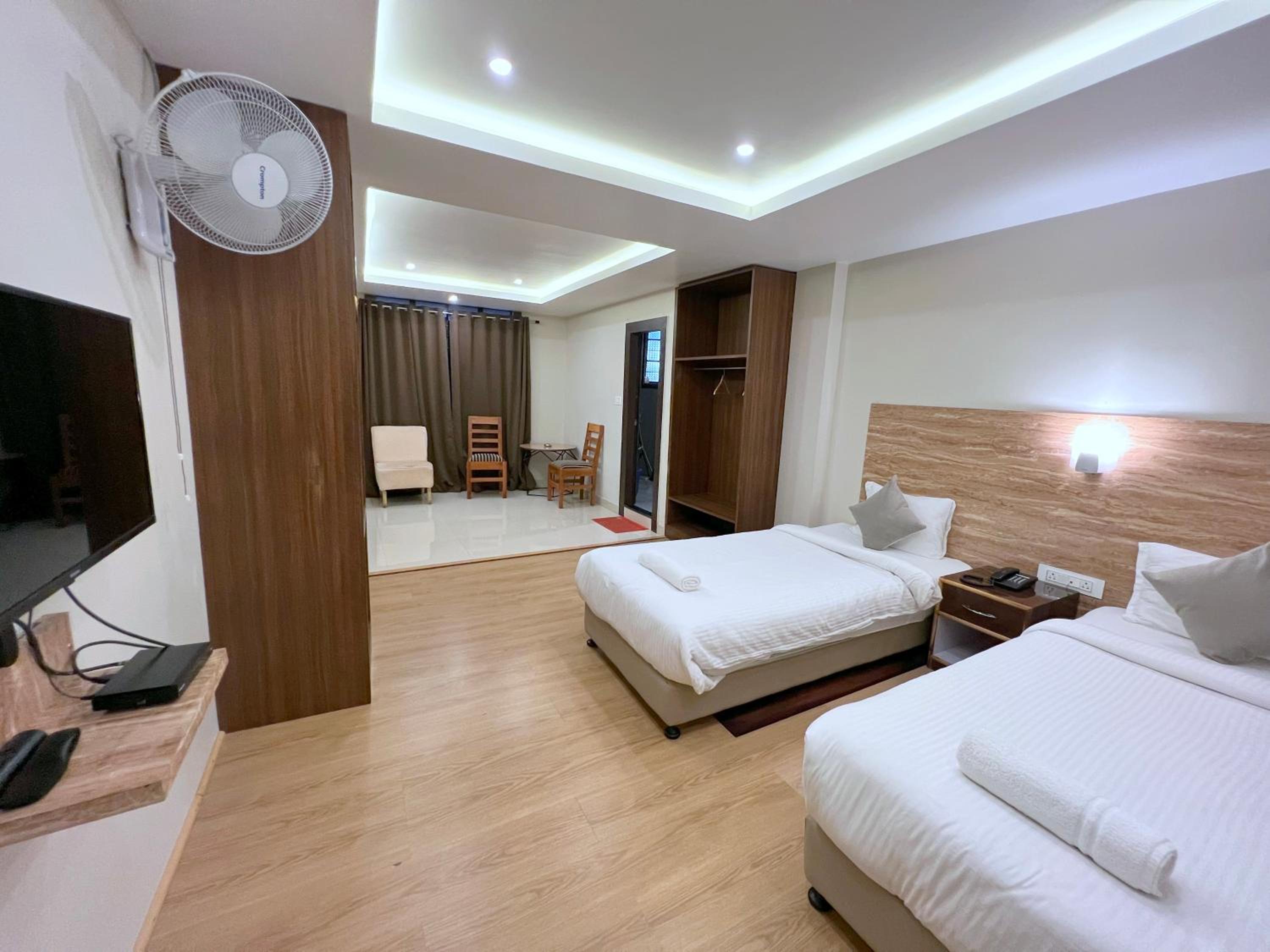 Deluxe Double or Twin Room - Photo 5